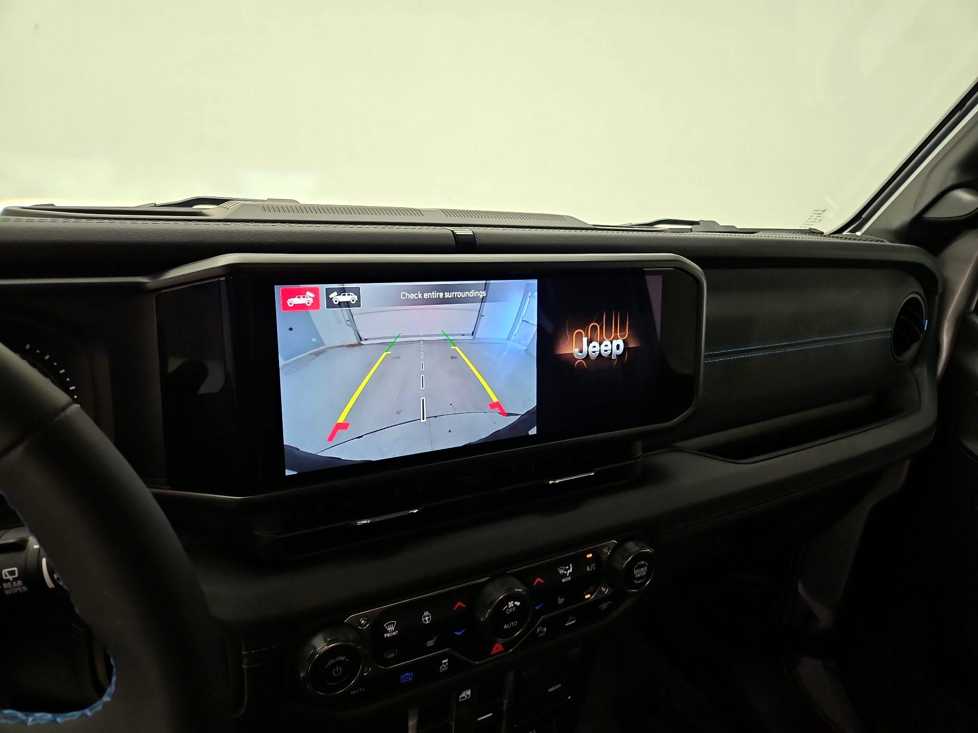 Thumbnail: 2024 Jeep Wrangler - 15