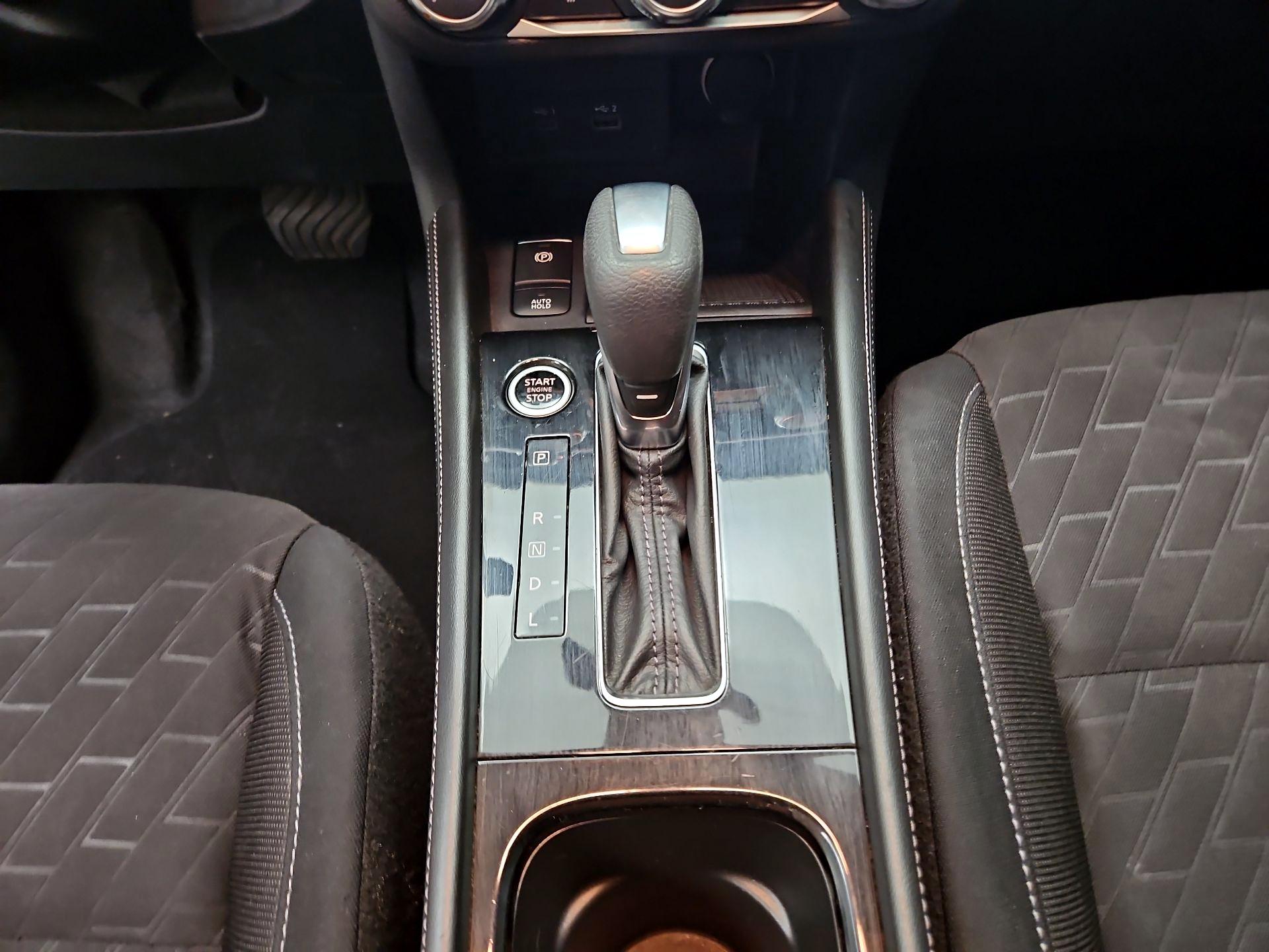 Thumbnail: 2023 Nissan Kicks - 16
