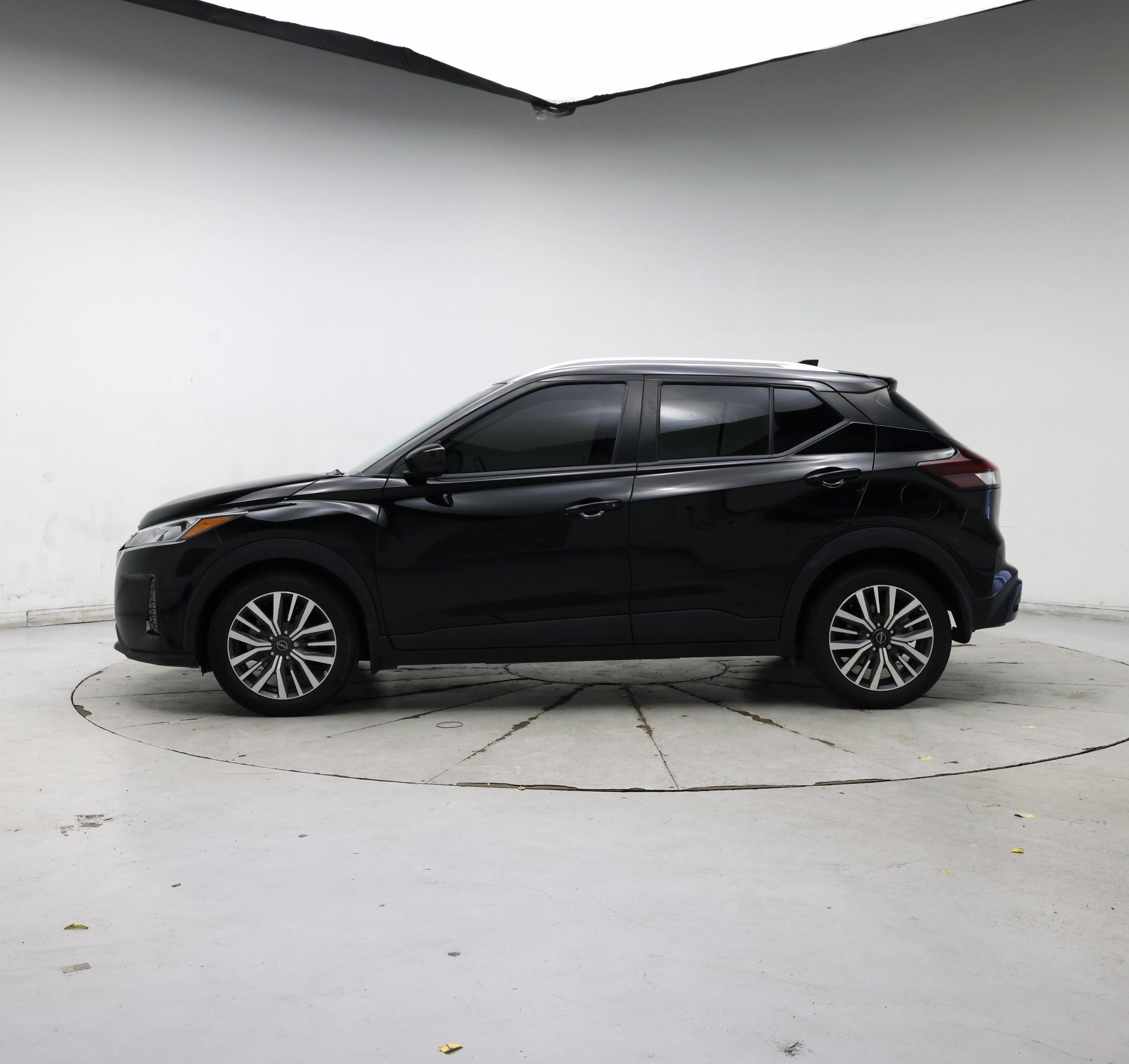 Thumbnail: 2023 Nissan Kicks - 3