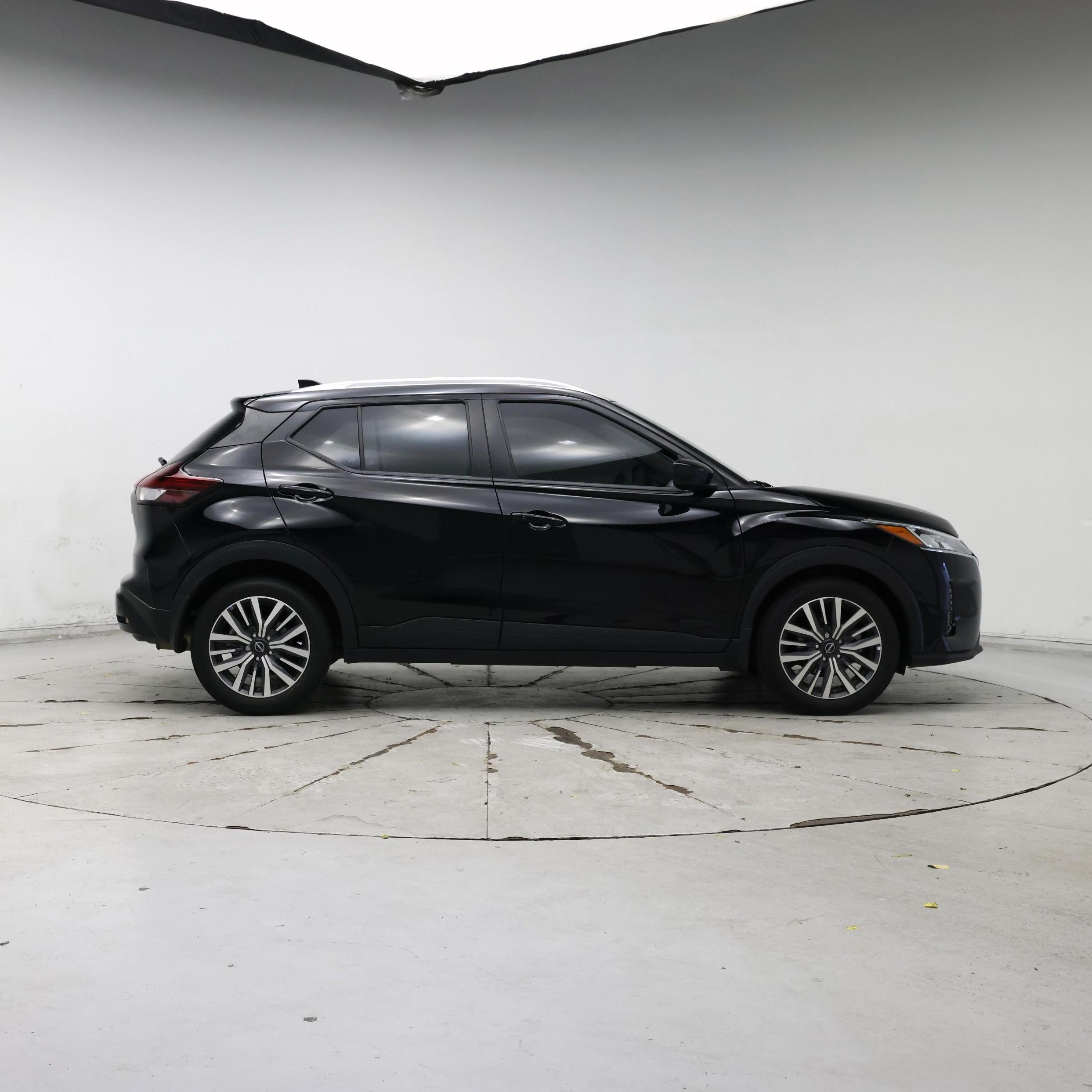 Thumbnail: 2023 Nissan Kicks - 7