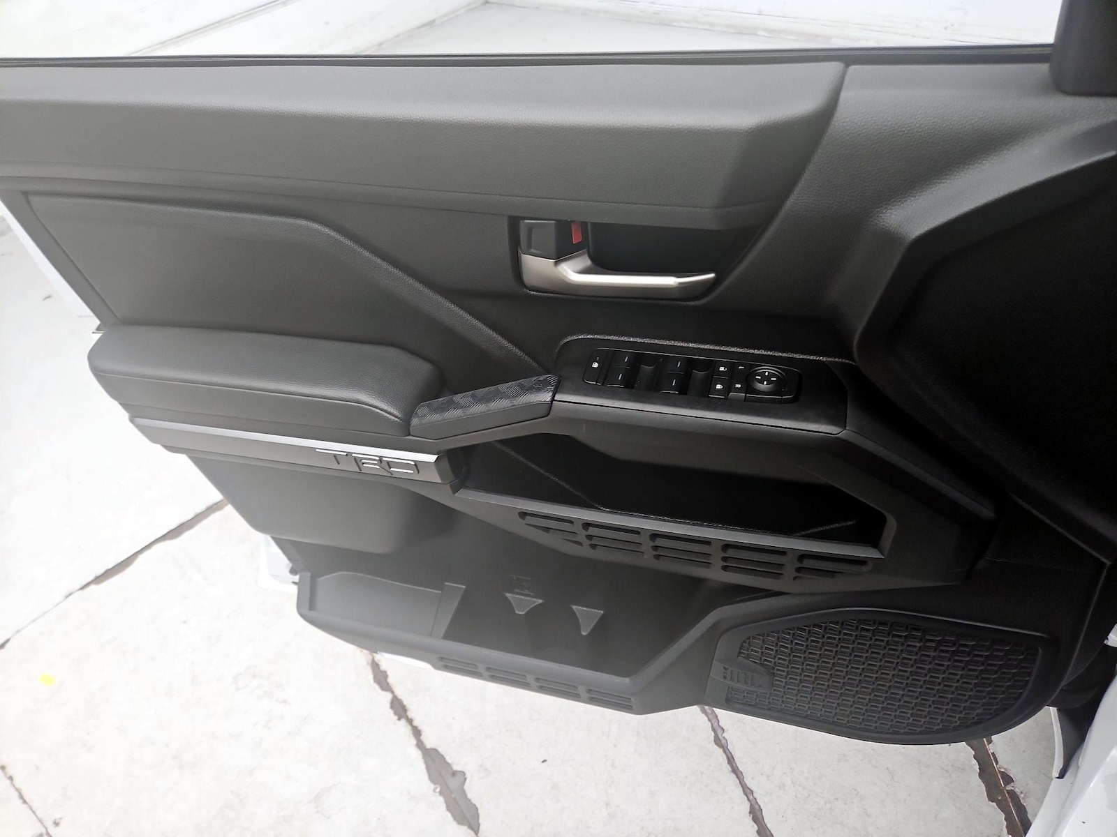 2024 Toyota Tacoma TRD Off Road - Photo 13