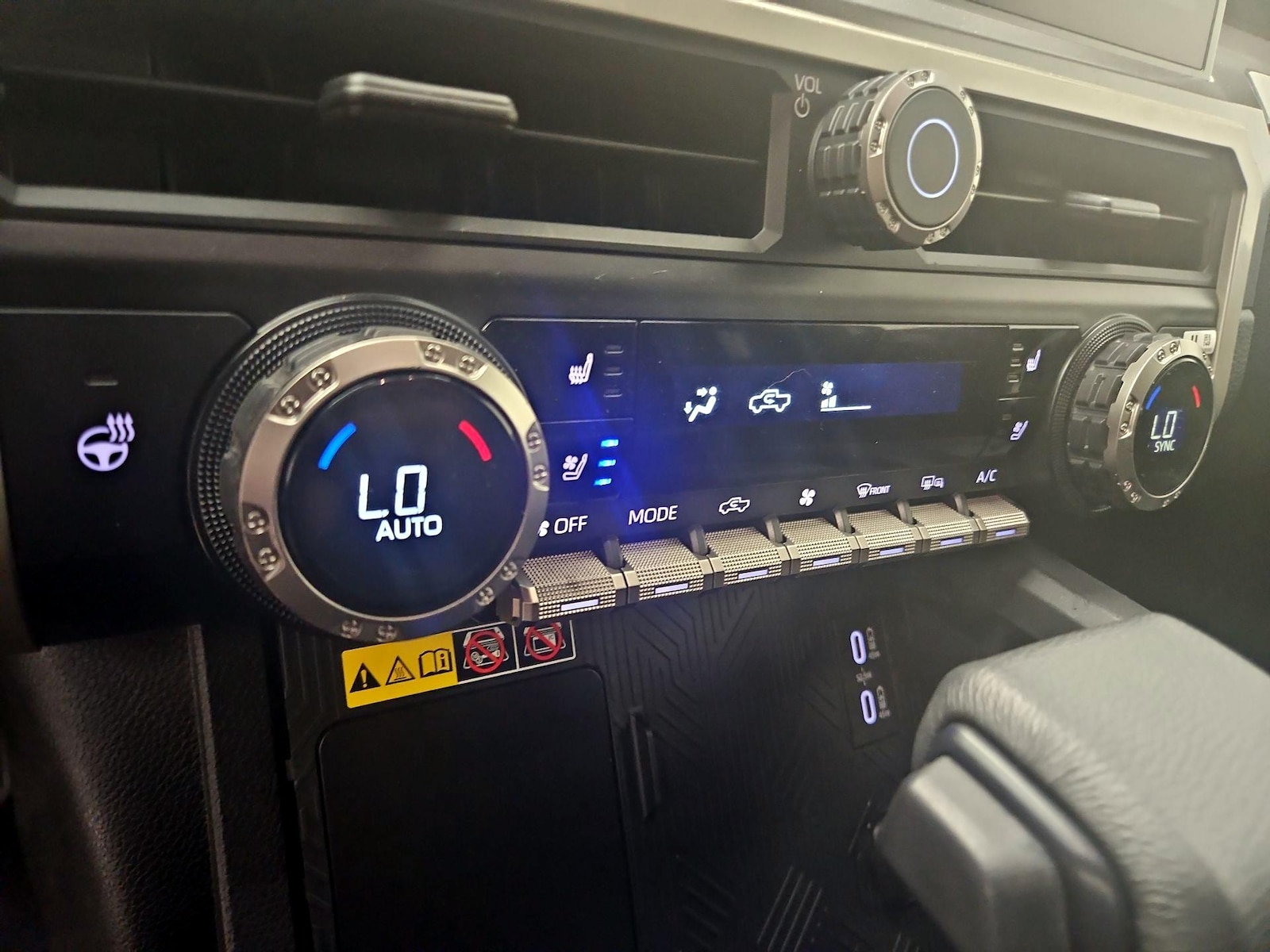 2024 Toyota Tacoma TRD Off Road - Photo 17