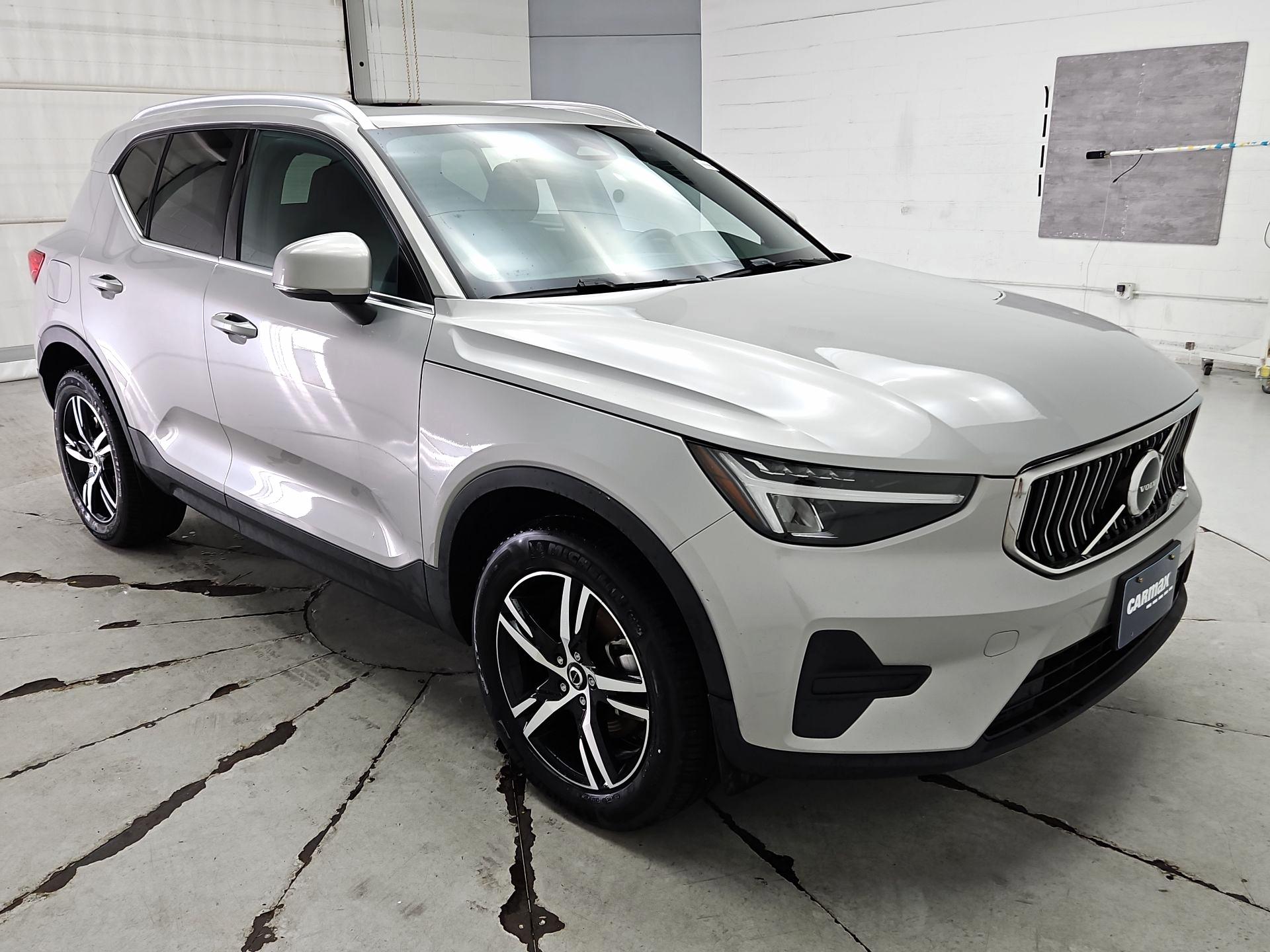 2025 Volvo Xc40