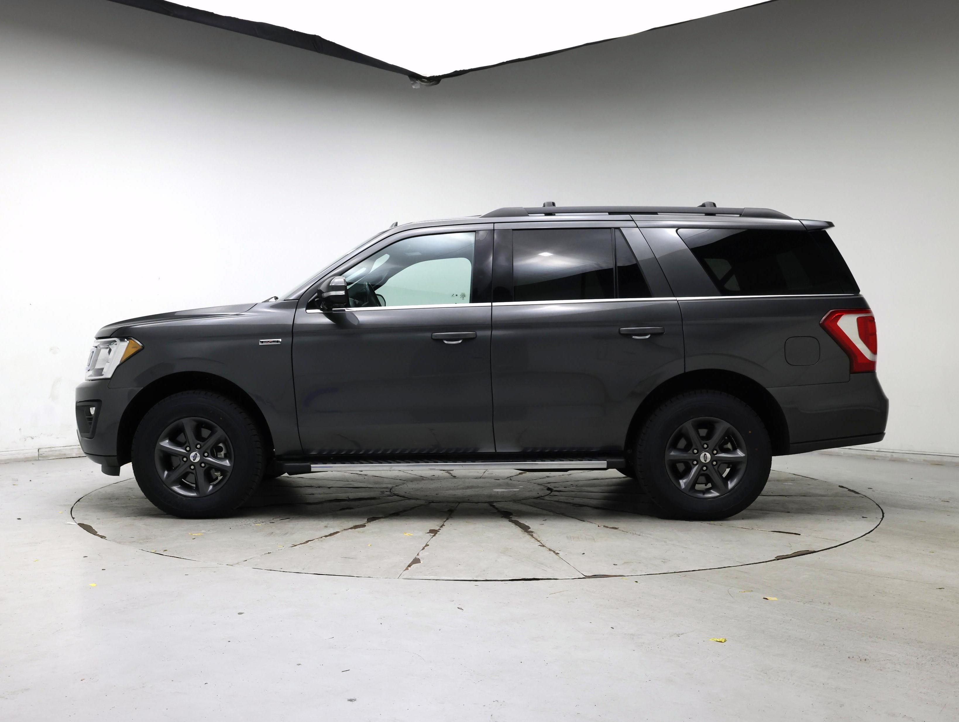 Thumbnail: 2021 Ford Expedition - 3