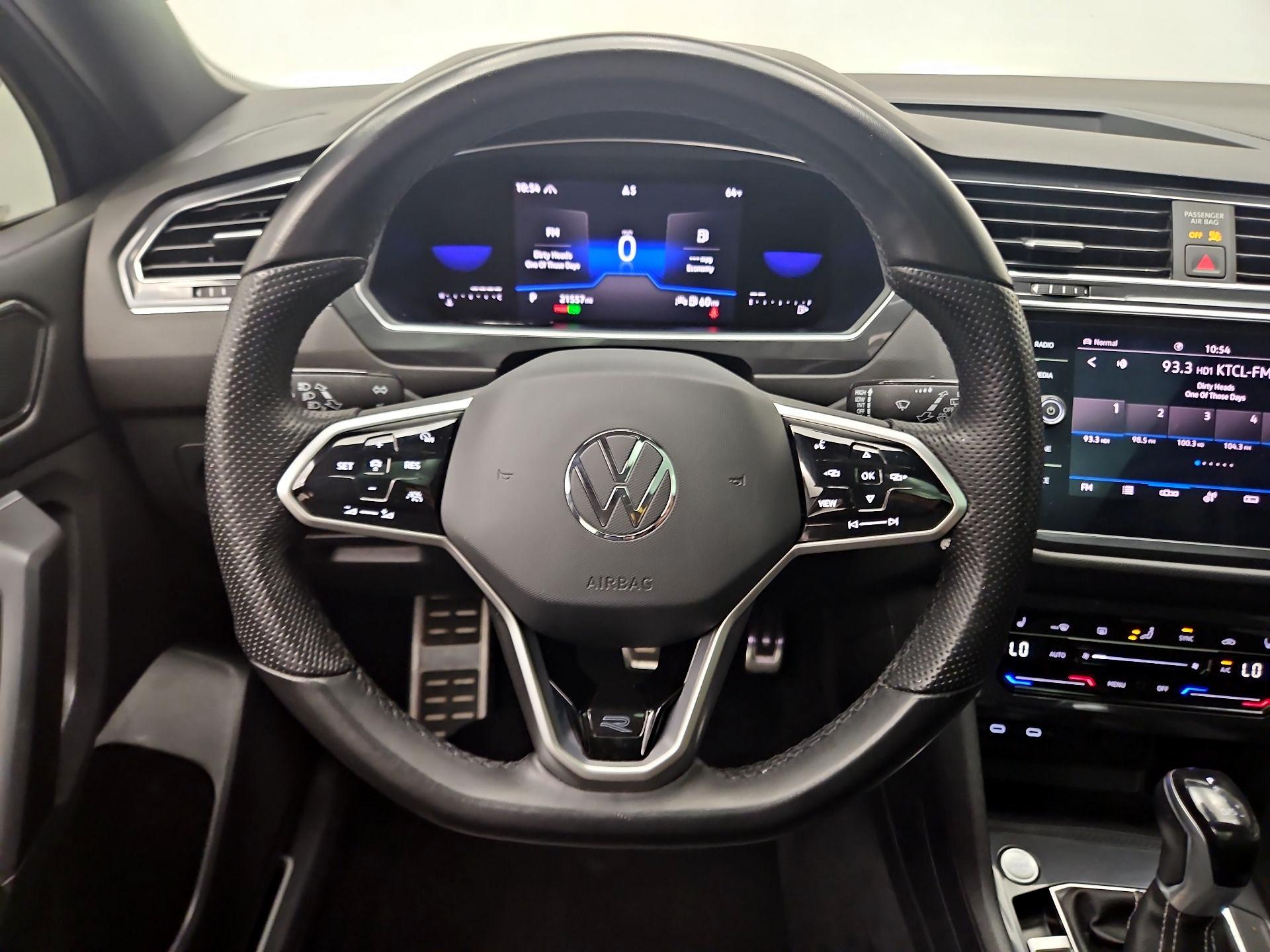 Thumbnail: 2023 Volkswagen Tiguan - 10
