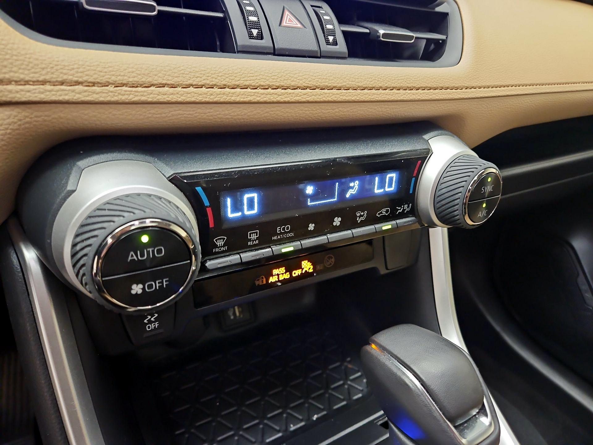 Thumbnail: 2025 Toyota RAV4 - 16