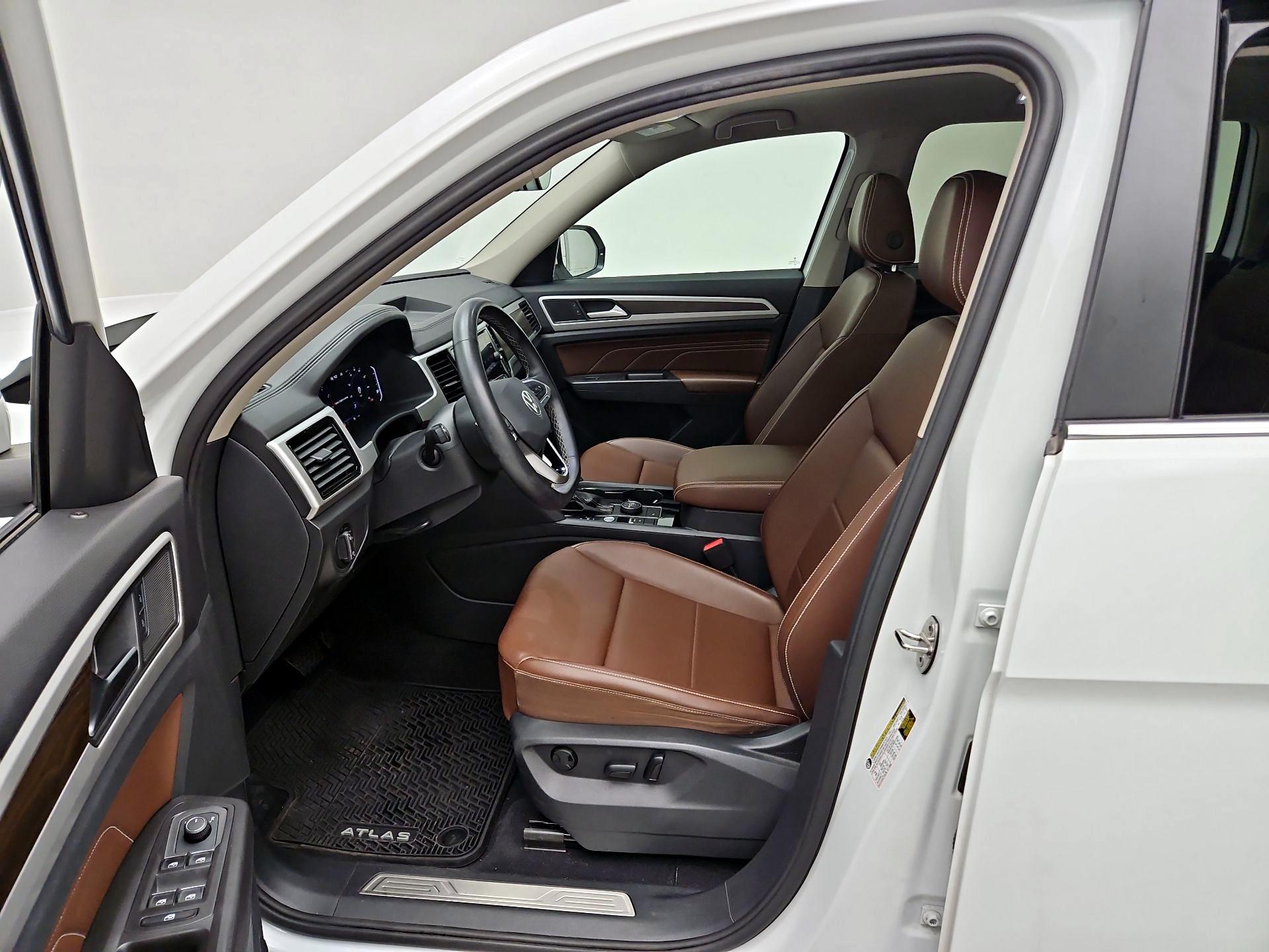 Thumbnail: 2022 Volkswagen Atlas - 11