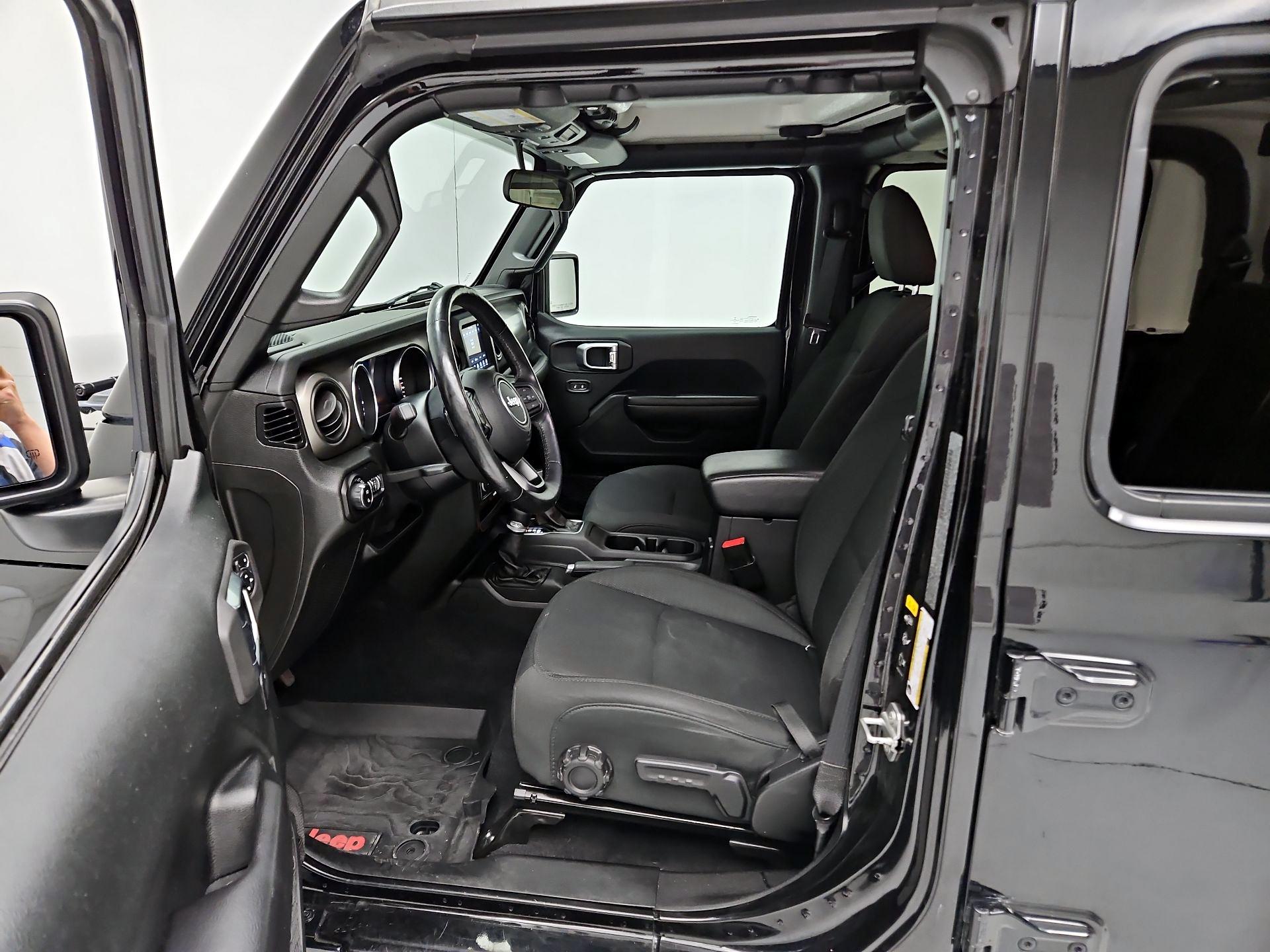 Thumbnail: 2020 Jeep Gladiator - 11