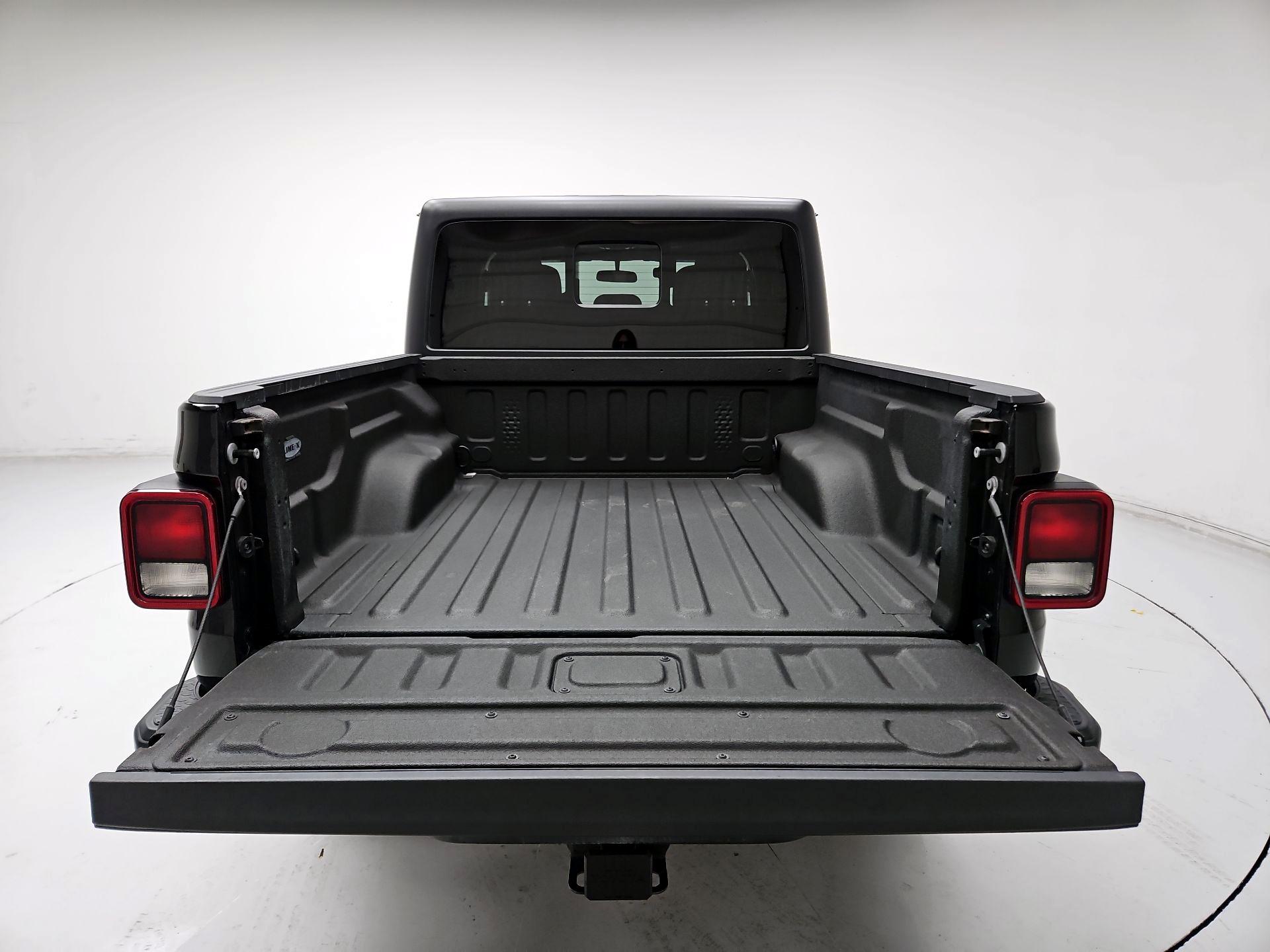 Thumbnail: 2020 Jeep Gladiator - 20