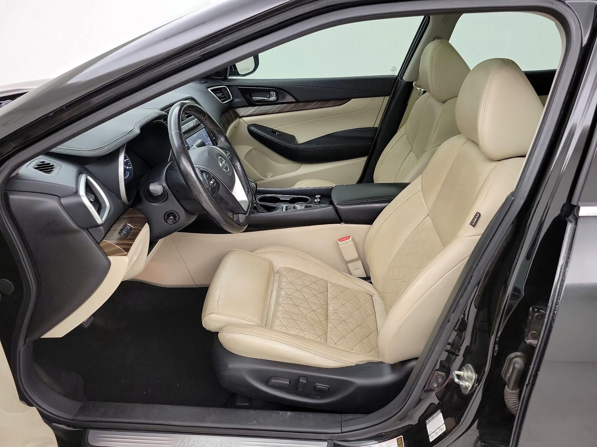 Thumbnail: 2016 Nissan Maxima - 11
