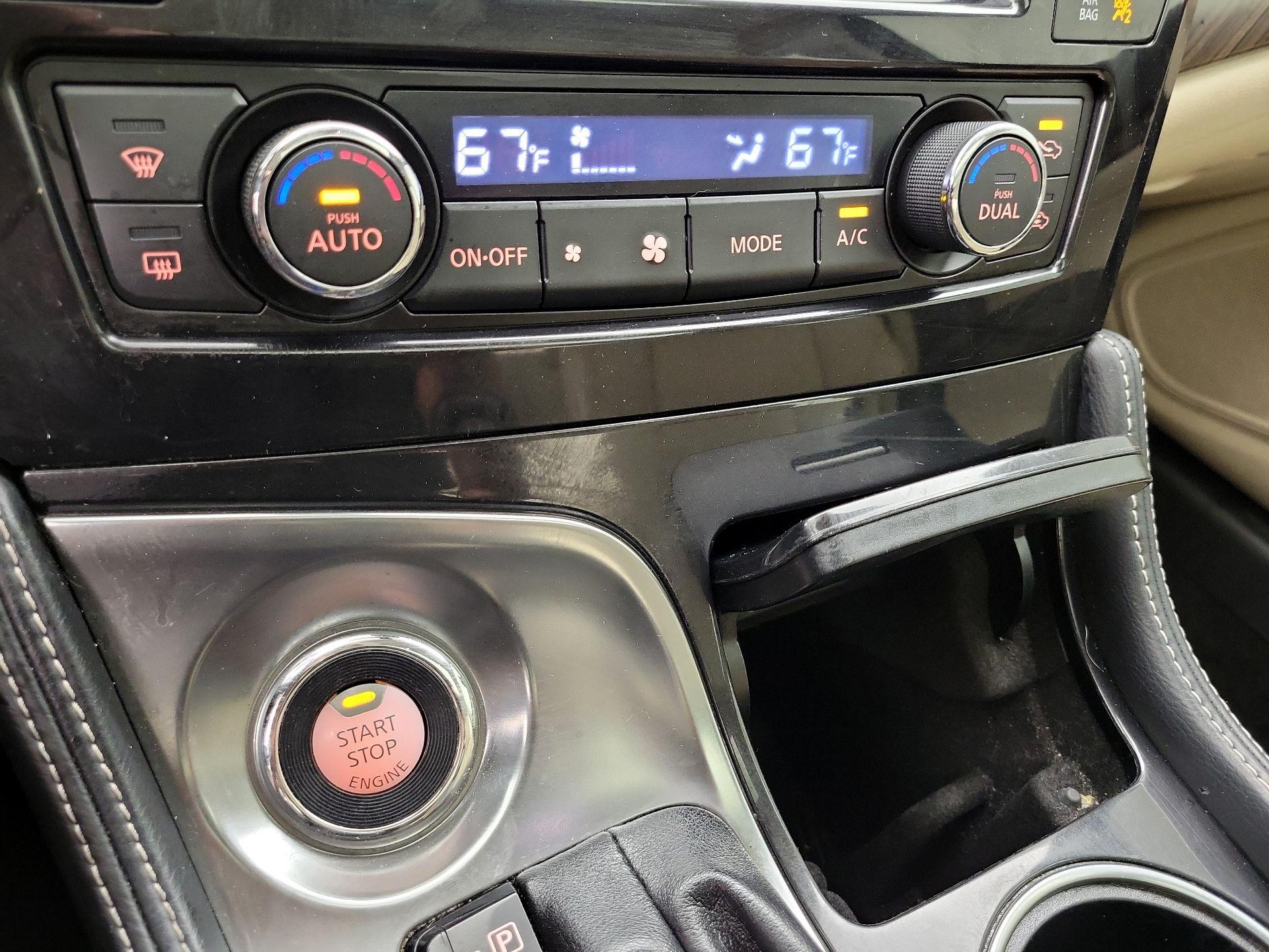 Thumbnail: 2016 Nissan Maxima - 17