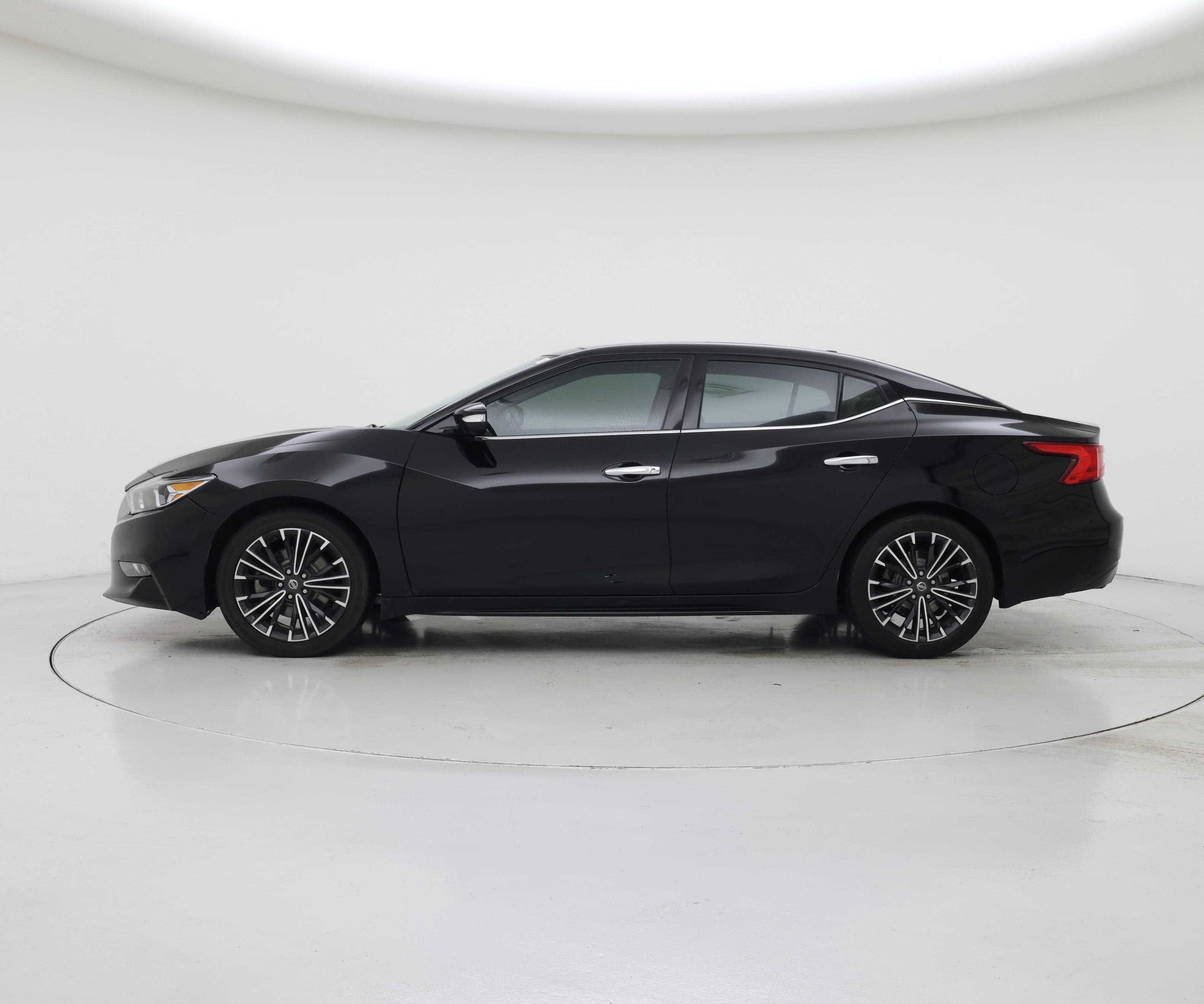 Thumbnail: 2016 Nissan Maxima - 3
