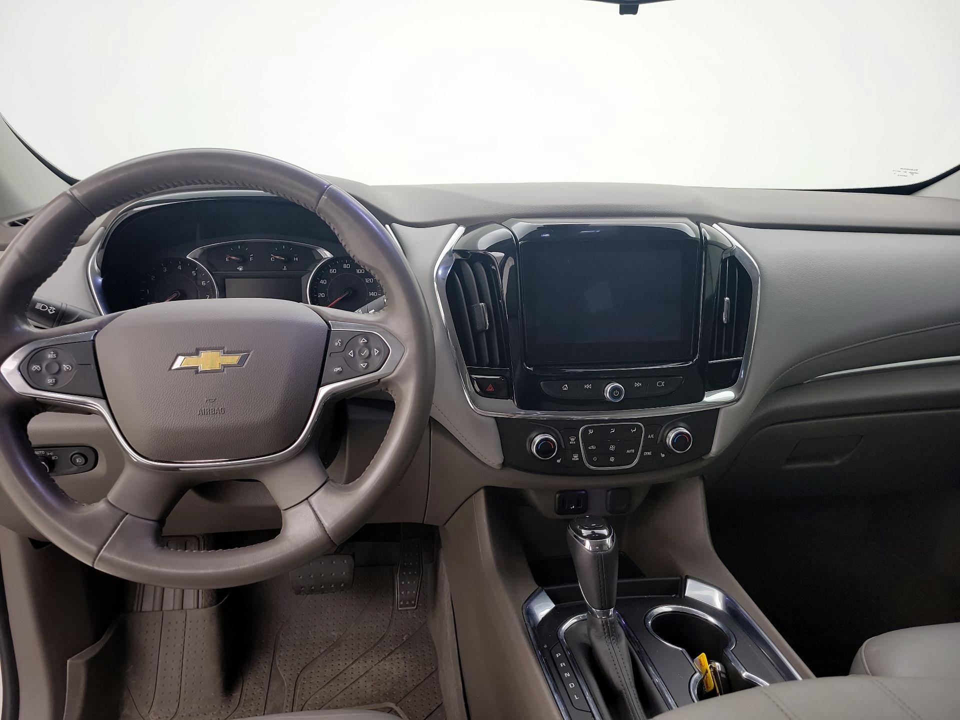 Thumbnail: 2018 Chevrolet Traverse - 9