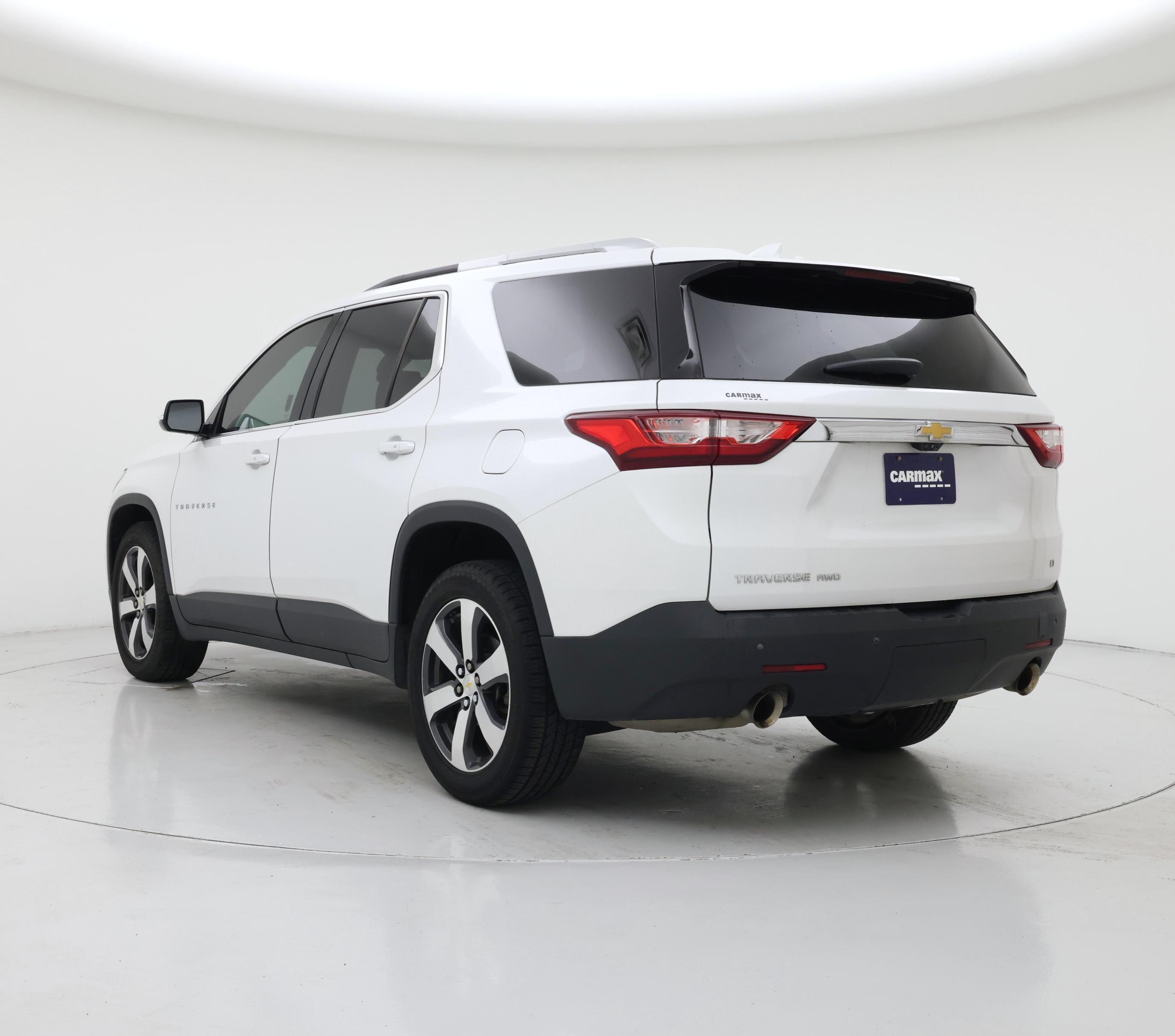 Thumbnail: 2018 Chevrolet Traverse - 2