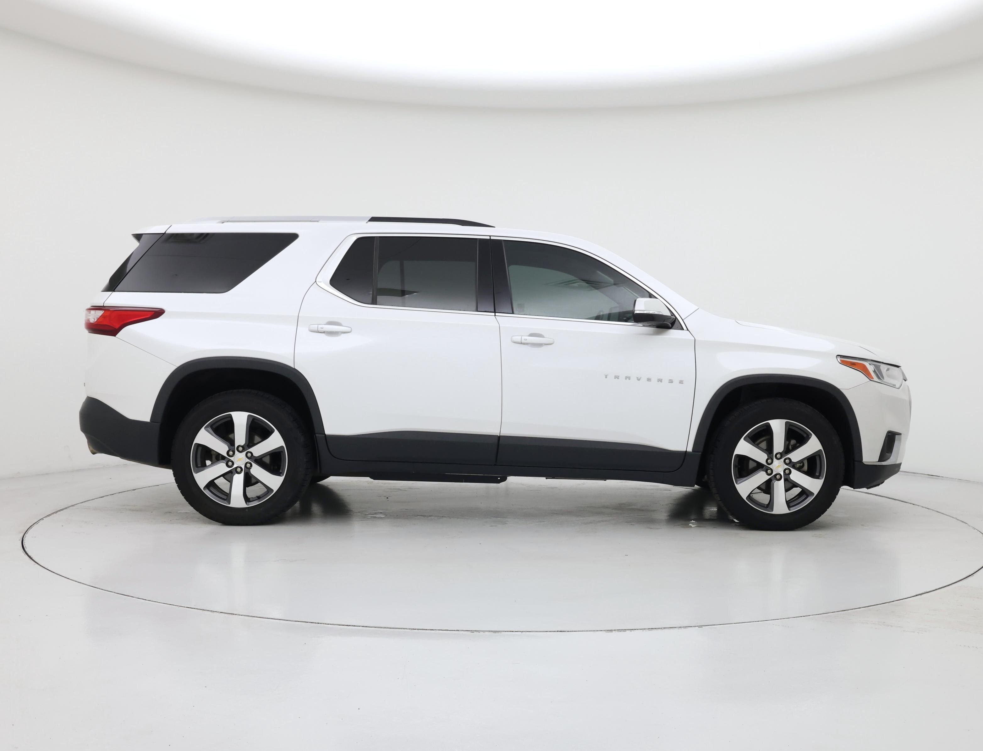 Thumbnail: 2018 Chevrolet Traverse - 7
