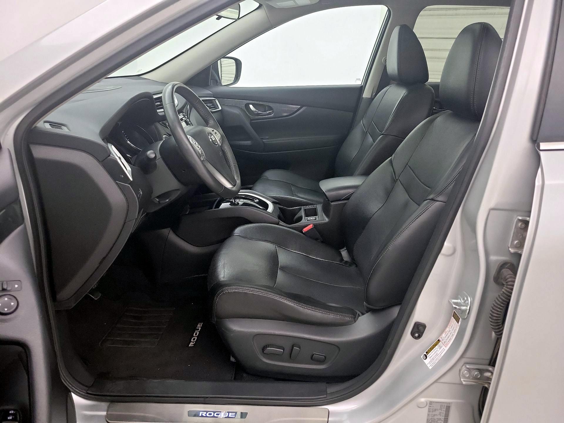 Thumbnail: 2015 Nissan Rogue - 11