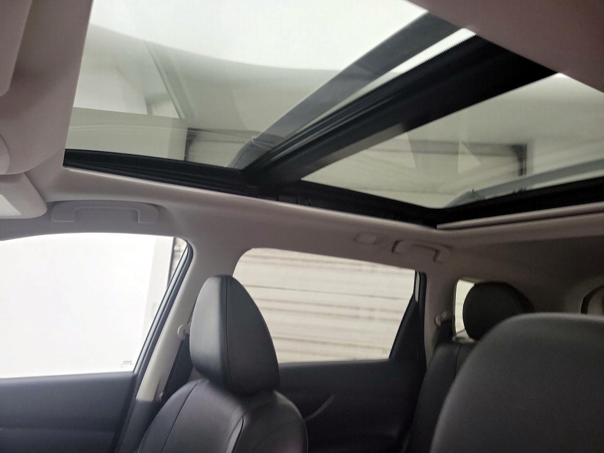 Thumbnail: 2015 Nissan Rogue - 19