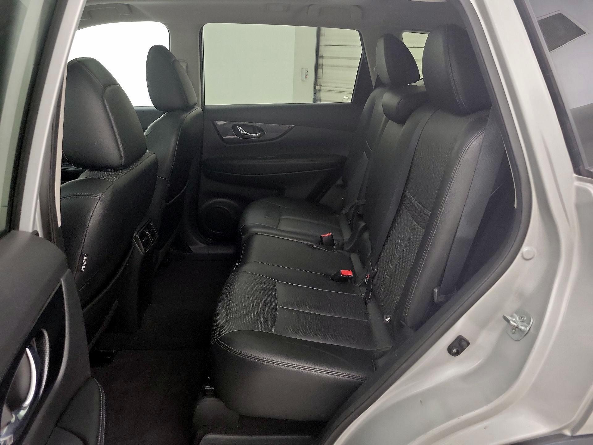 Thumbnail: 2015 Nissan Rogue - 20