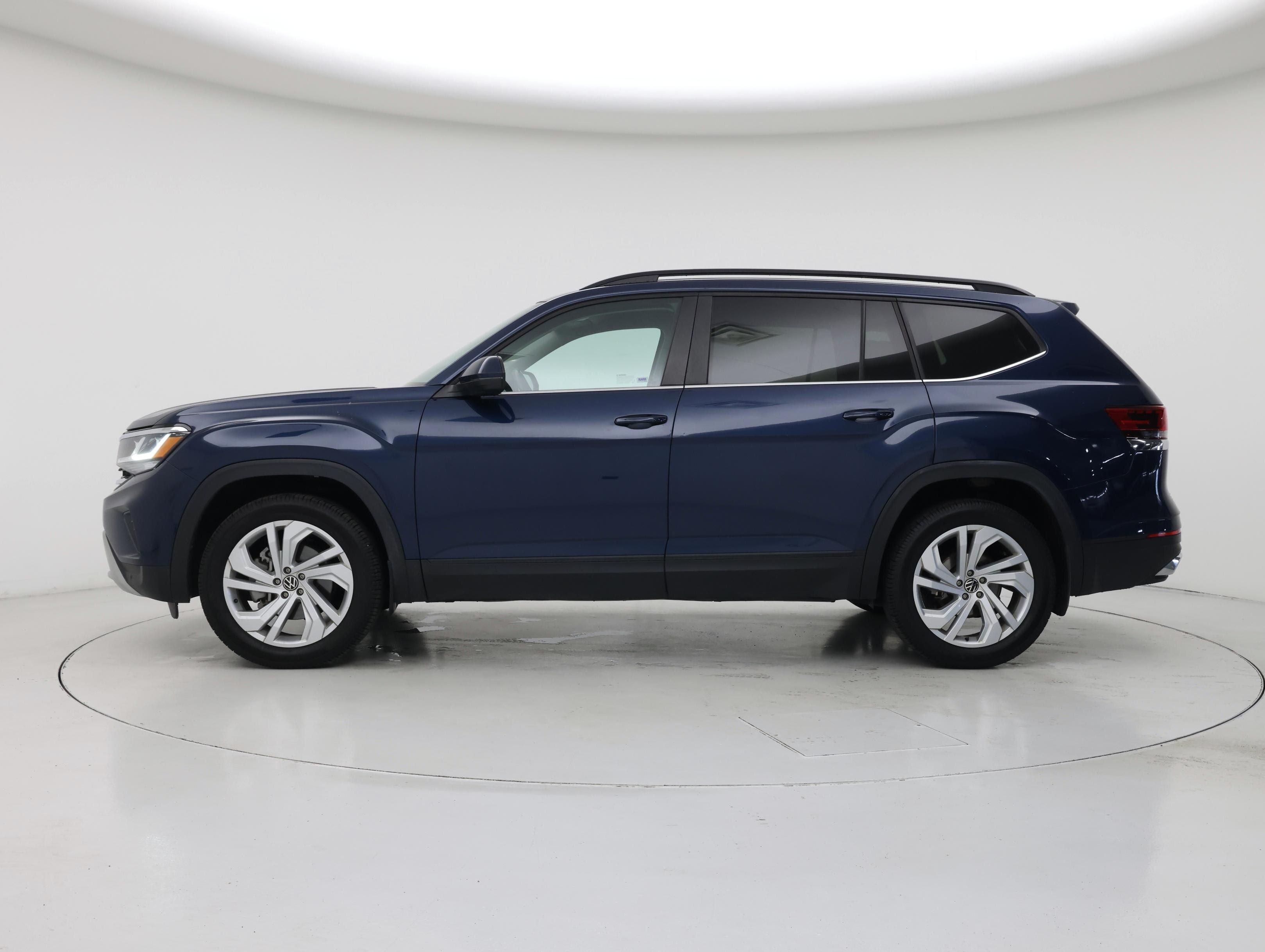 Thumbnail: 2022 Volkswagen Atlas - 3