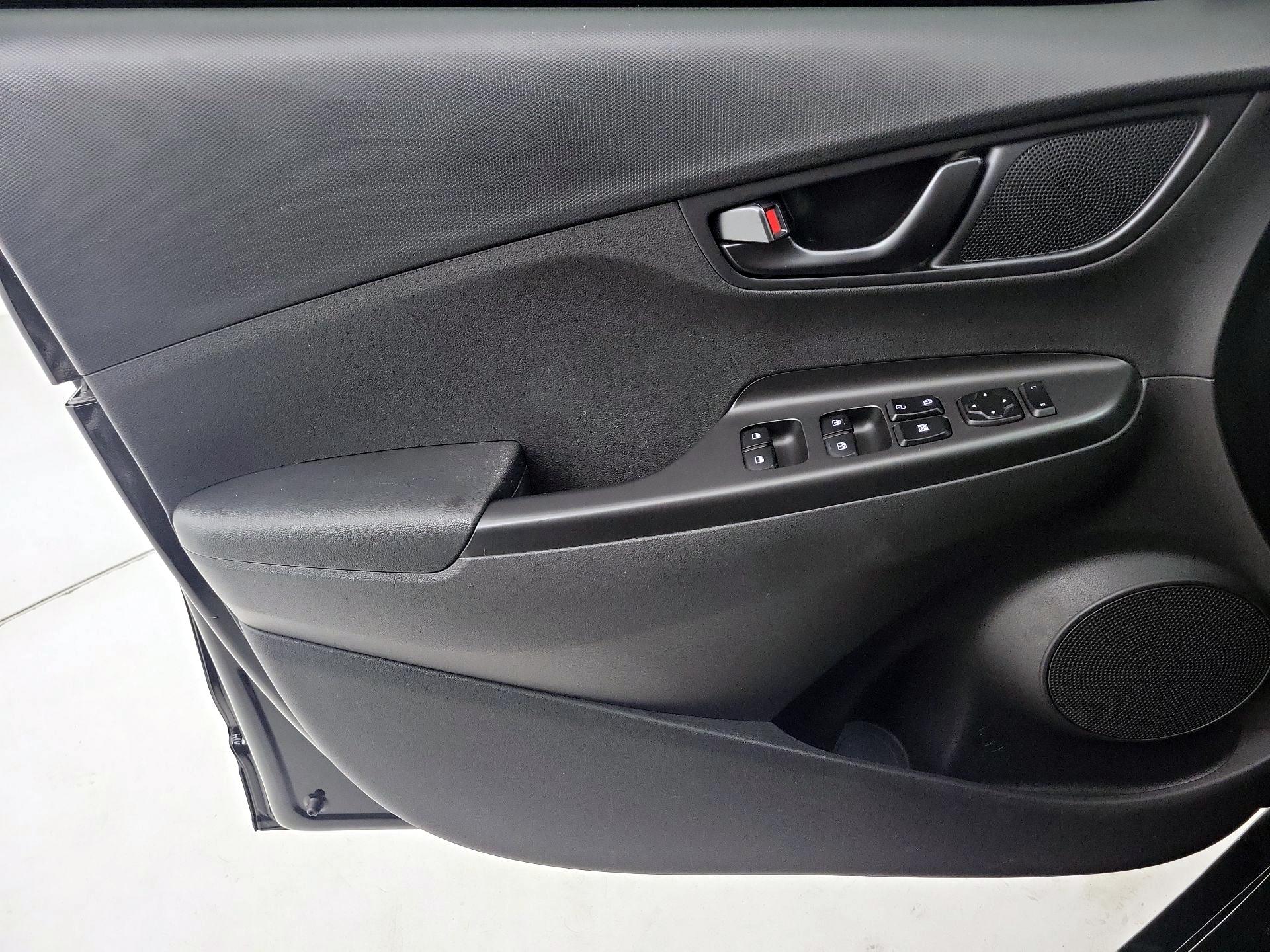 Thumbnail: 2023 Hyundai Kona - 12