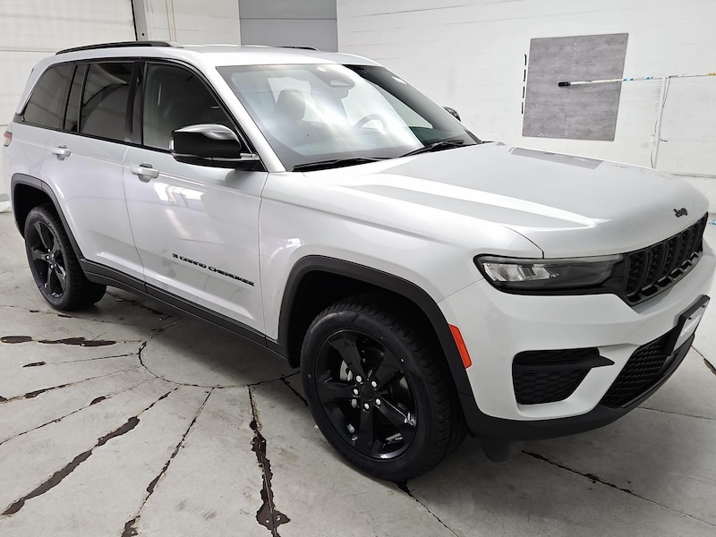 2023 Jeep Grand Cherokee Altitude