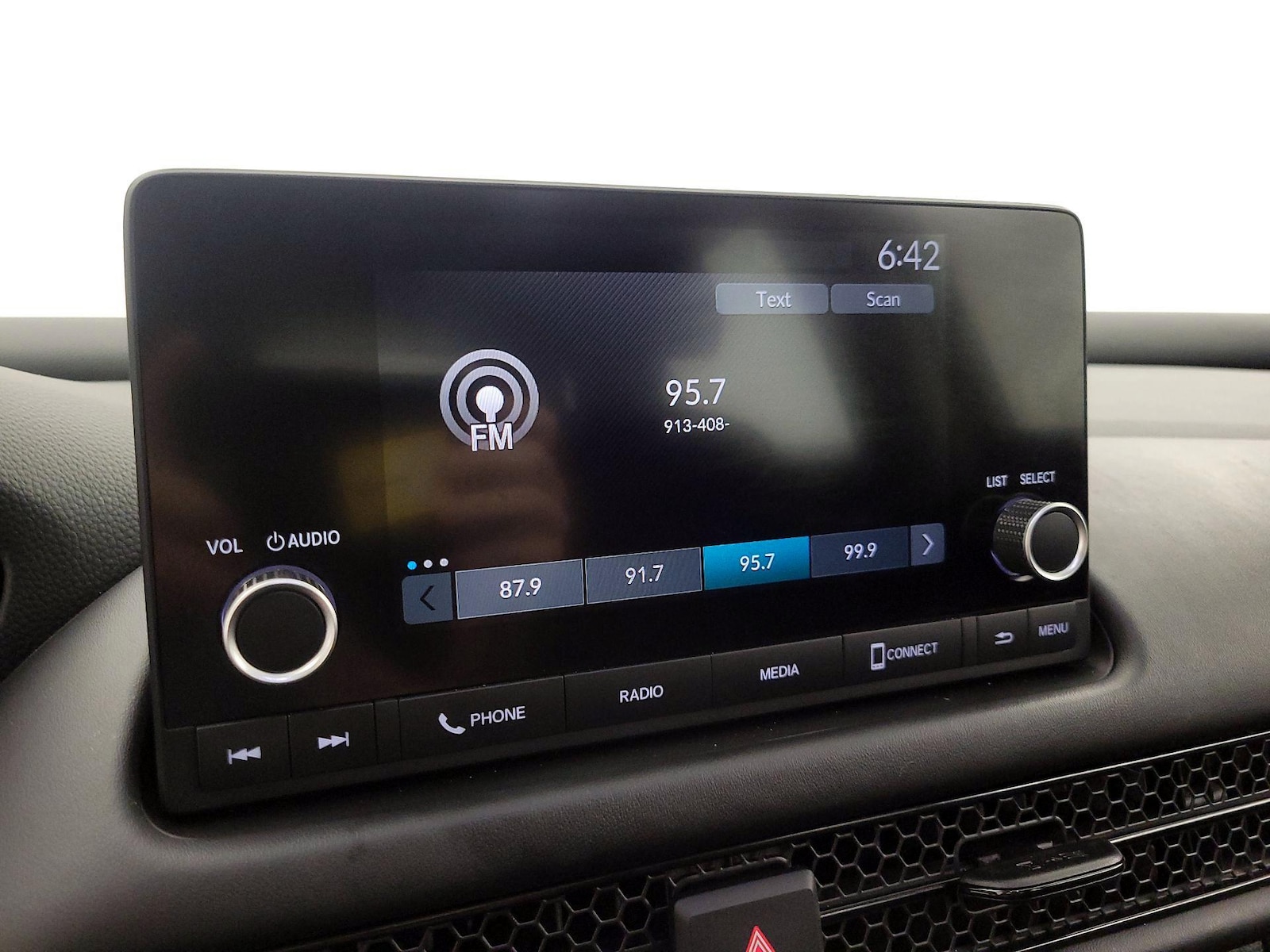 2025 Honda HR-V LX - Photo 15