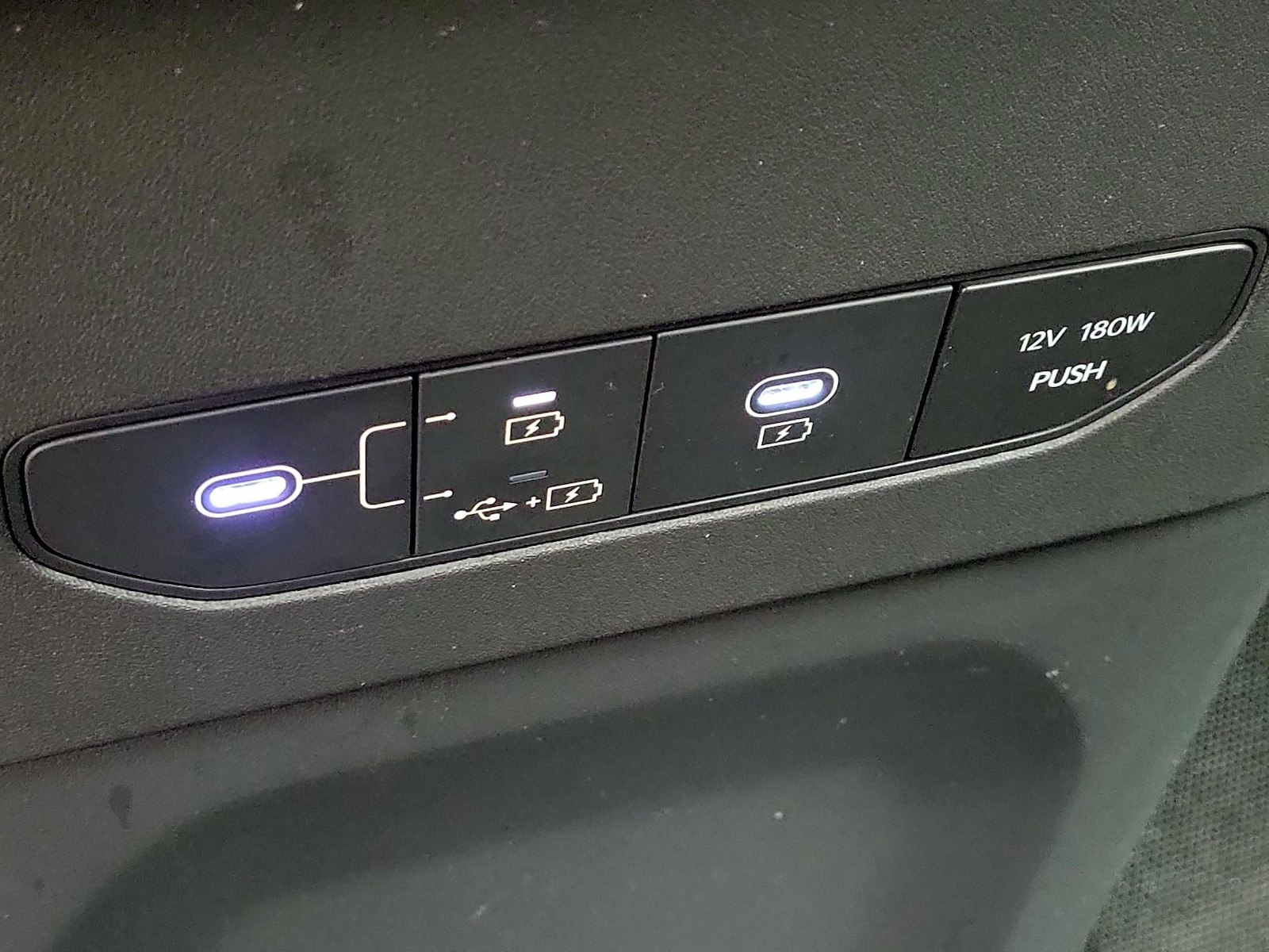 2025 Kia EV9 Wind - Photo 19