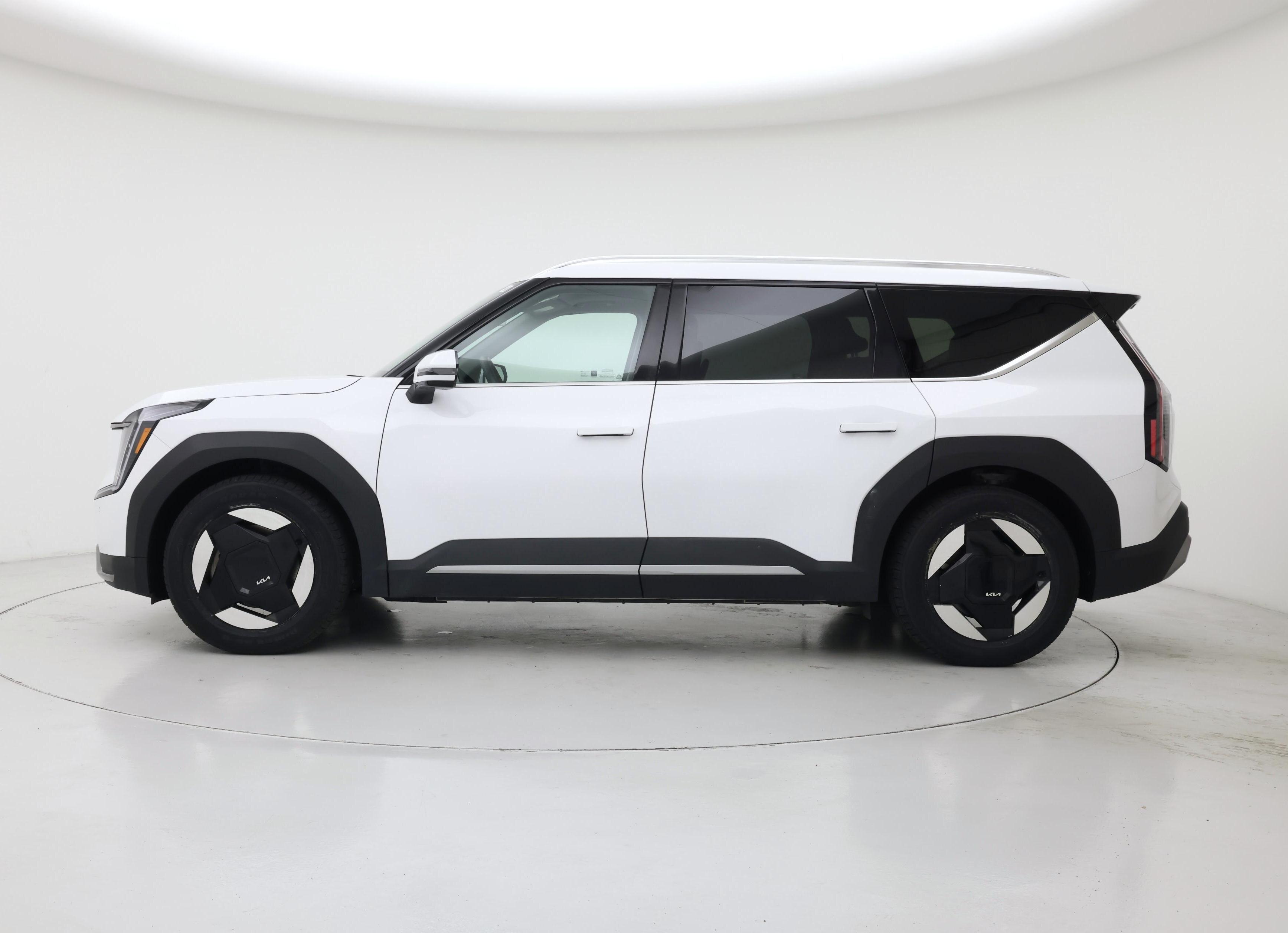 Thumbnail: 2025 Kia EV9 - 3