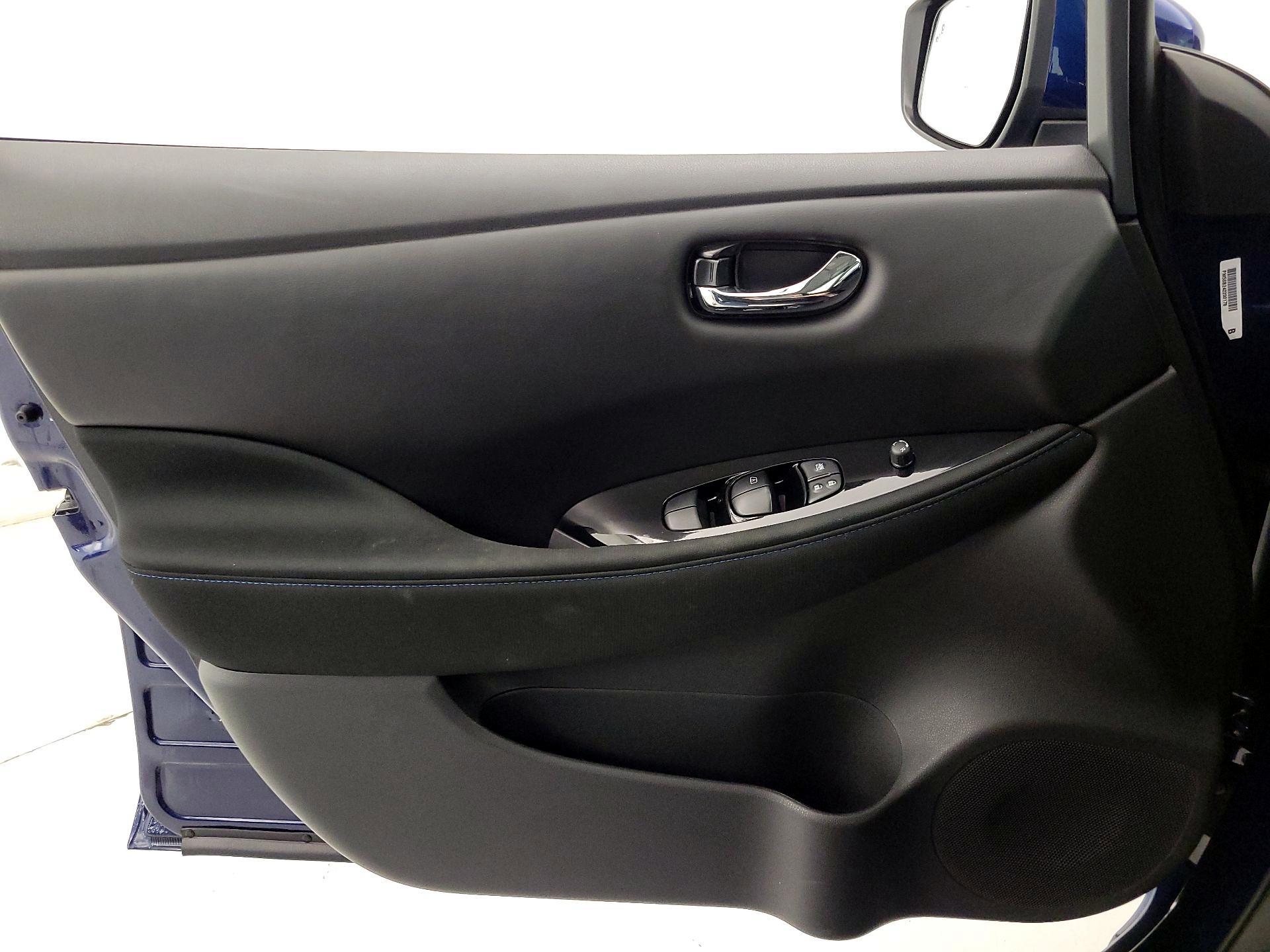 Thumbnail: 2024 Nissan Leaf - 12