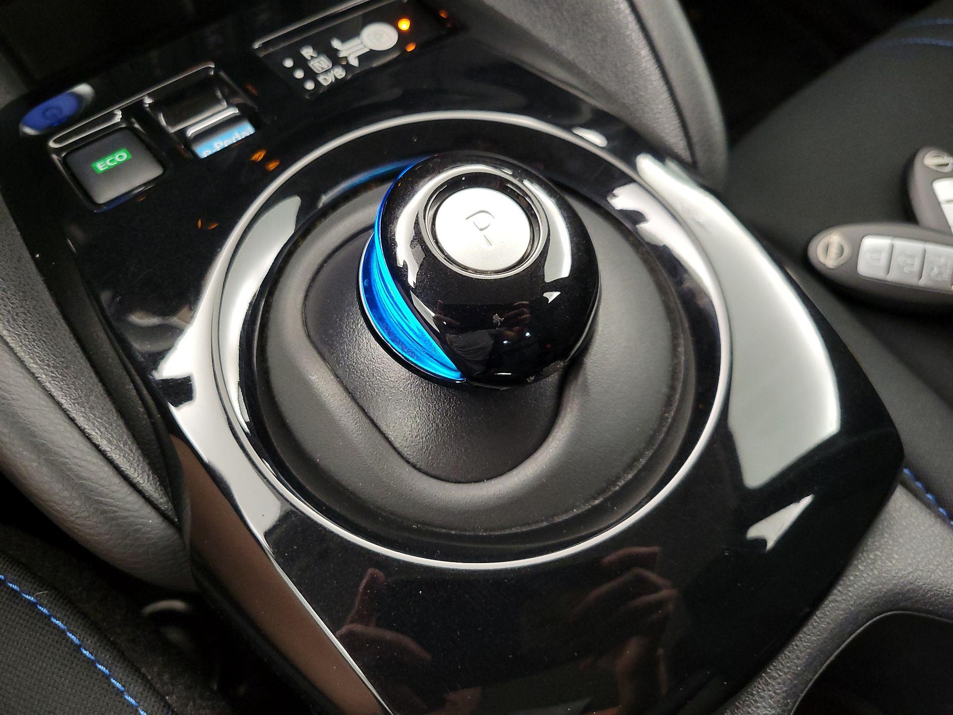 Thumbnail: 2024 Nissan Leaf - 18