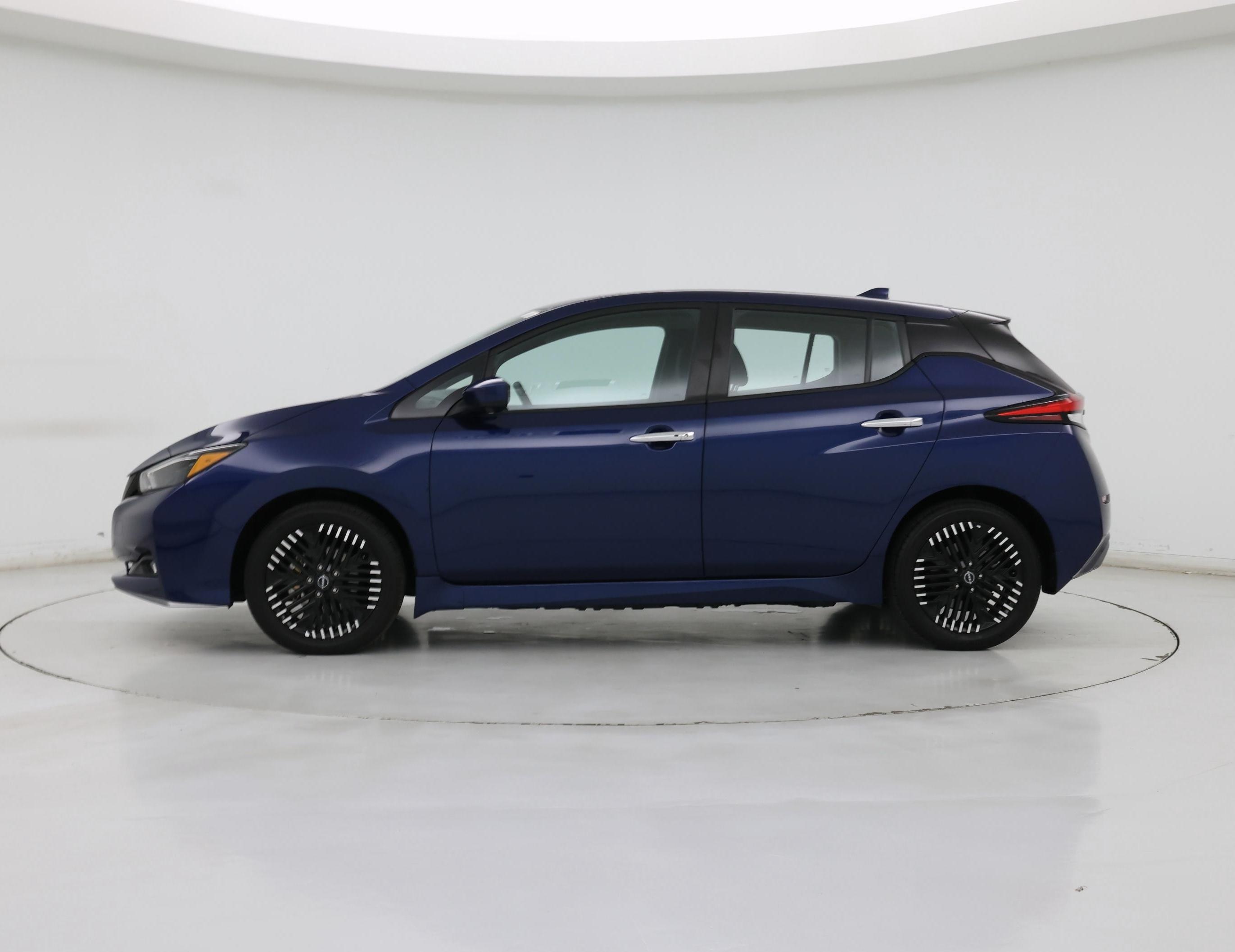 Thumbnail: 2024 Nissan Leaf - 3