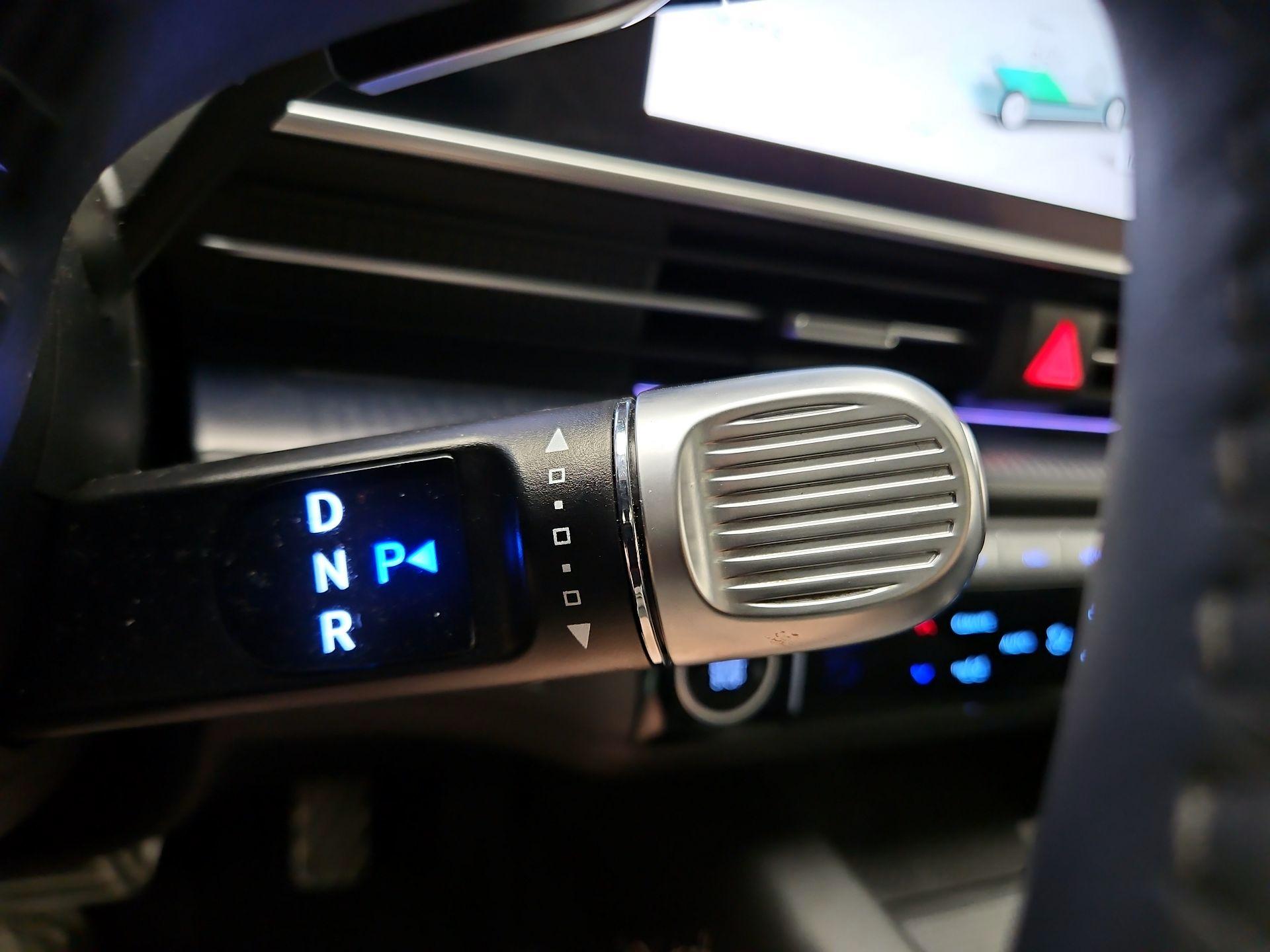 Thumbnail: 2024 Hyundai Ioniq 6 - 18