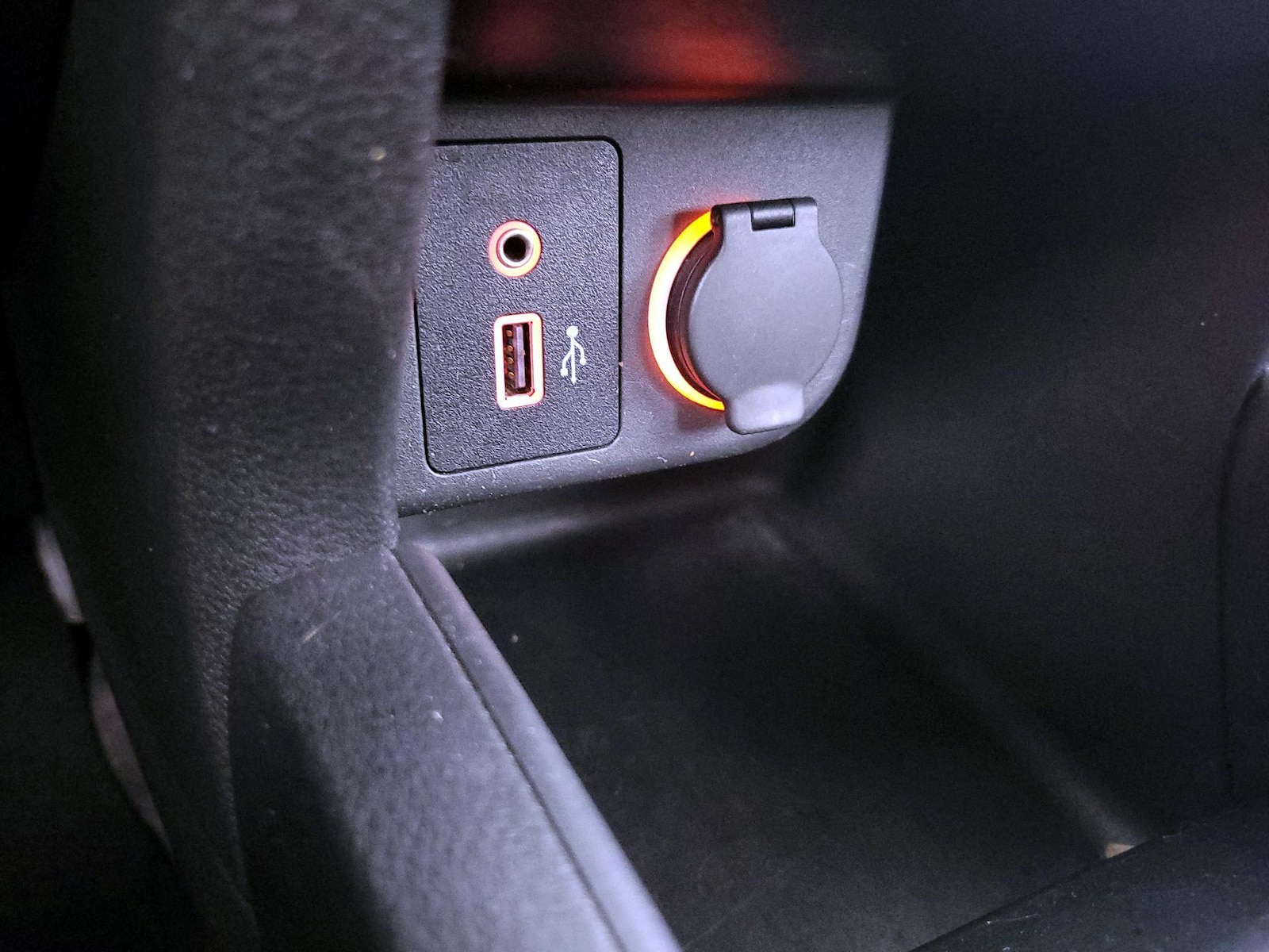 2023 Nissan Kicks S - Photo 19