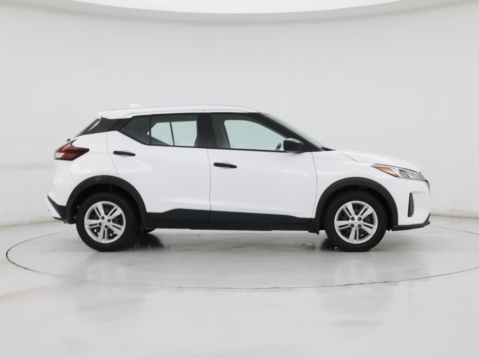 2023 Nissan Kicks S - Photo 8