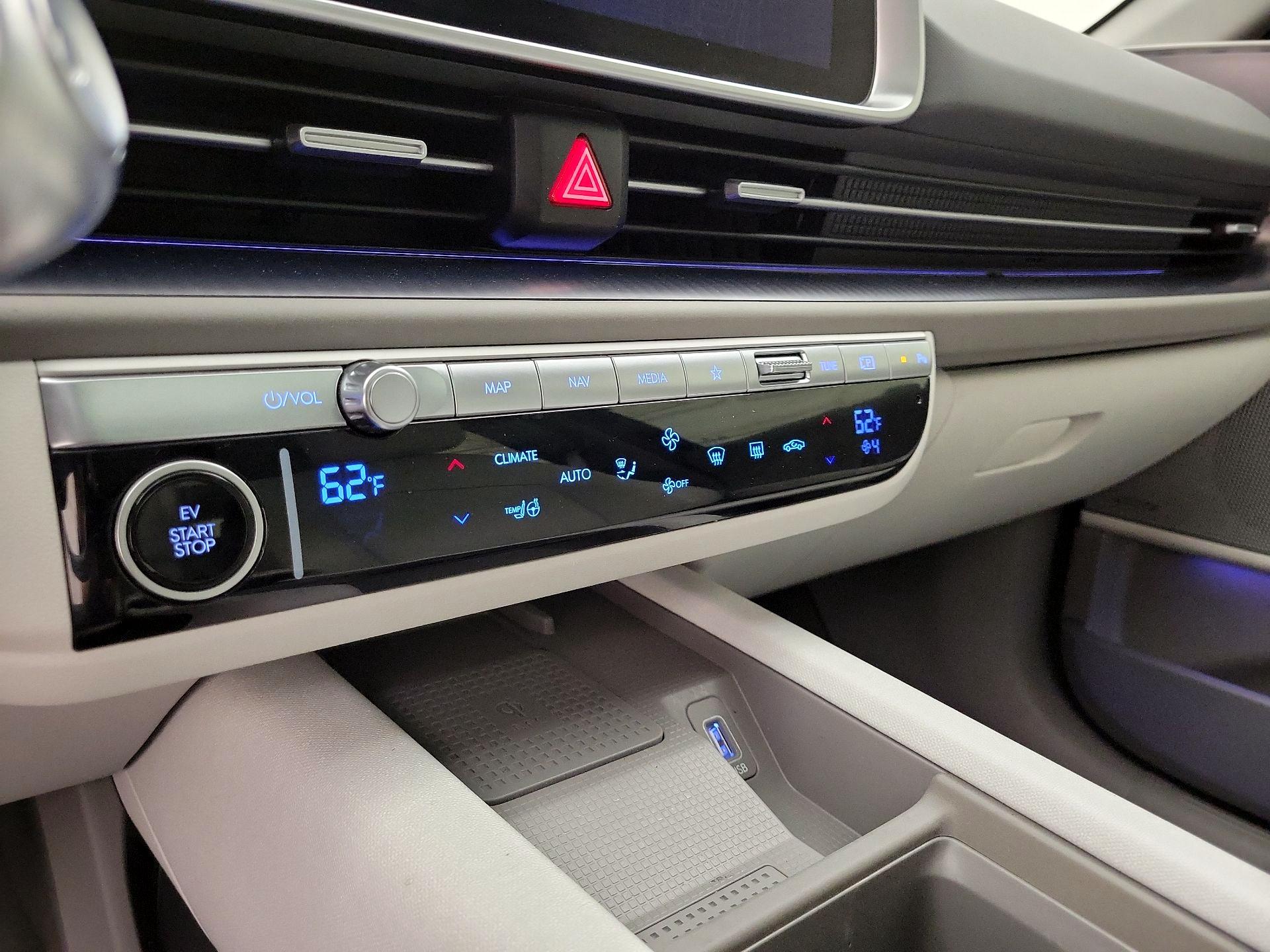 Thumbnail: 2024 Hyundai Ioniq 6 - 17