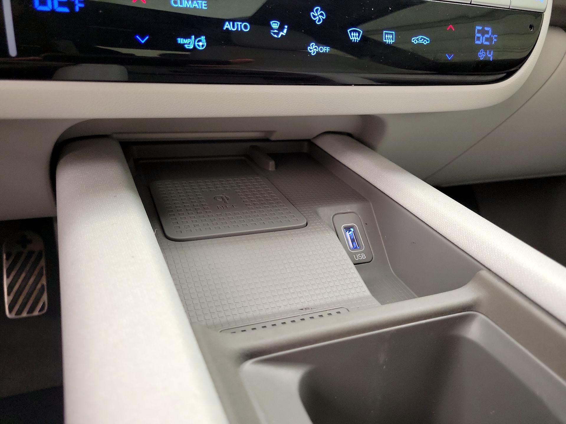 Thumbnail: 2024 Hyundai Ioniq 6 - 19