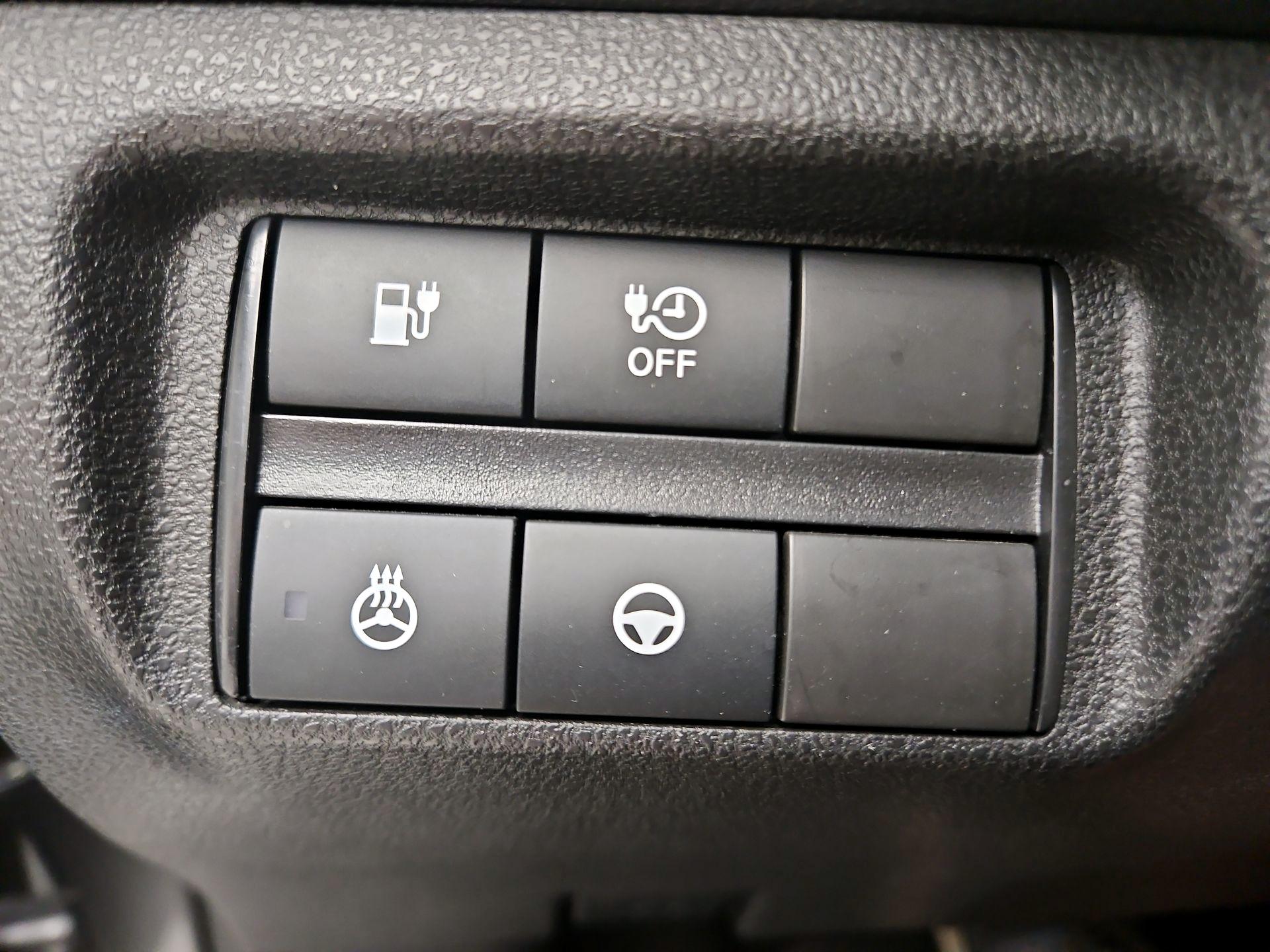 Thumbnail: 2024 Nissan Leaf - 13