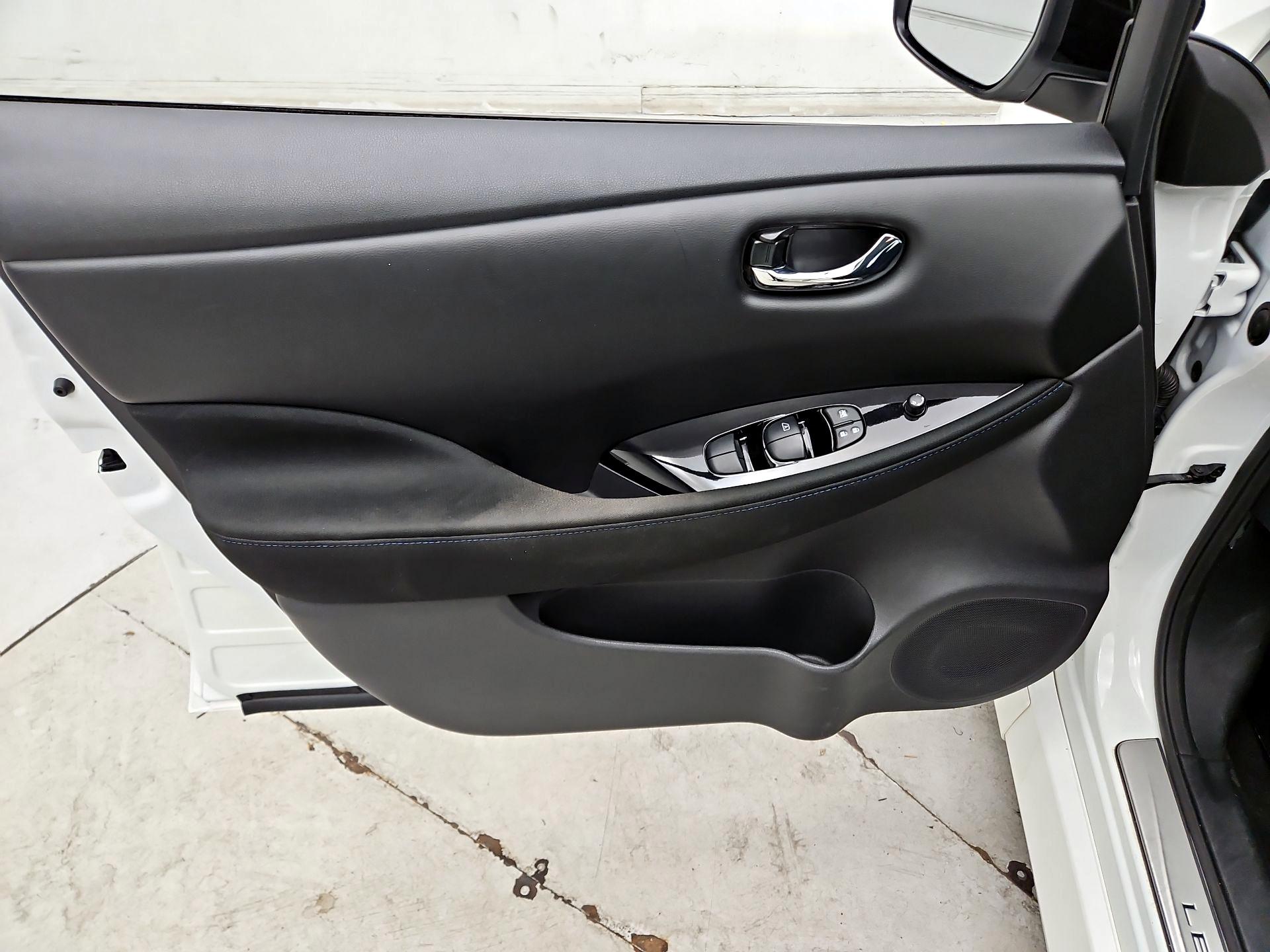 Thumbnail: 2024 Nissan Leaf - 12