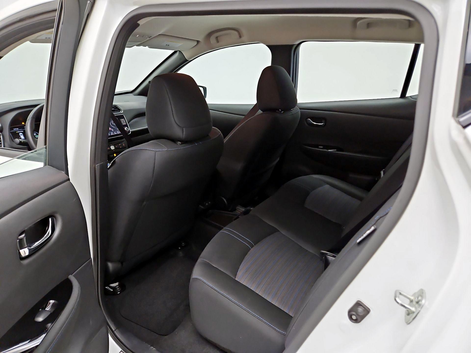Thumbnail: 2024 Nissan Leaf - 20