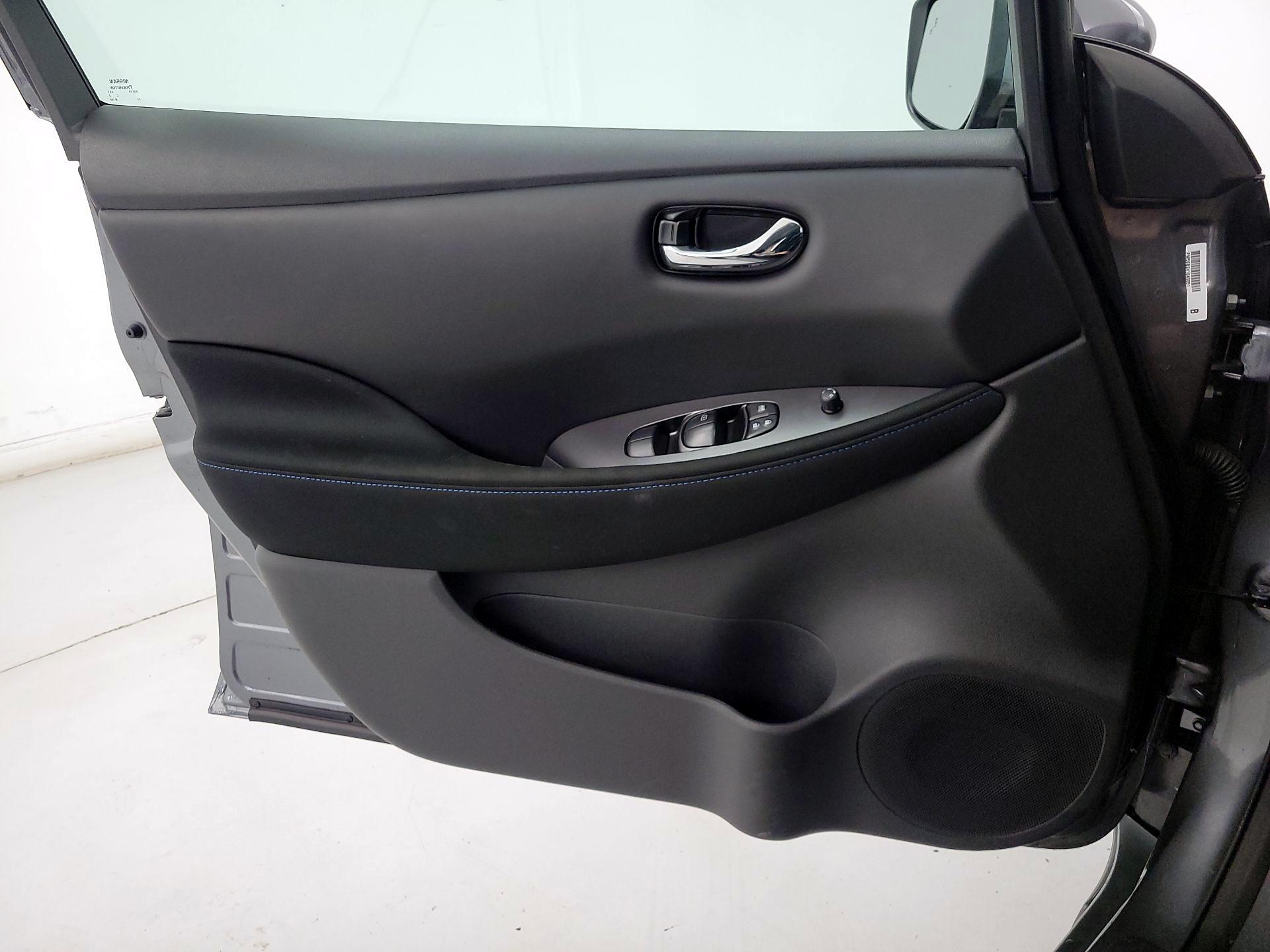 Thumbnail: 2024 Nissan Leaf - 12