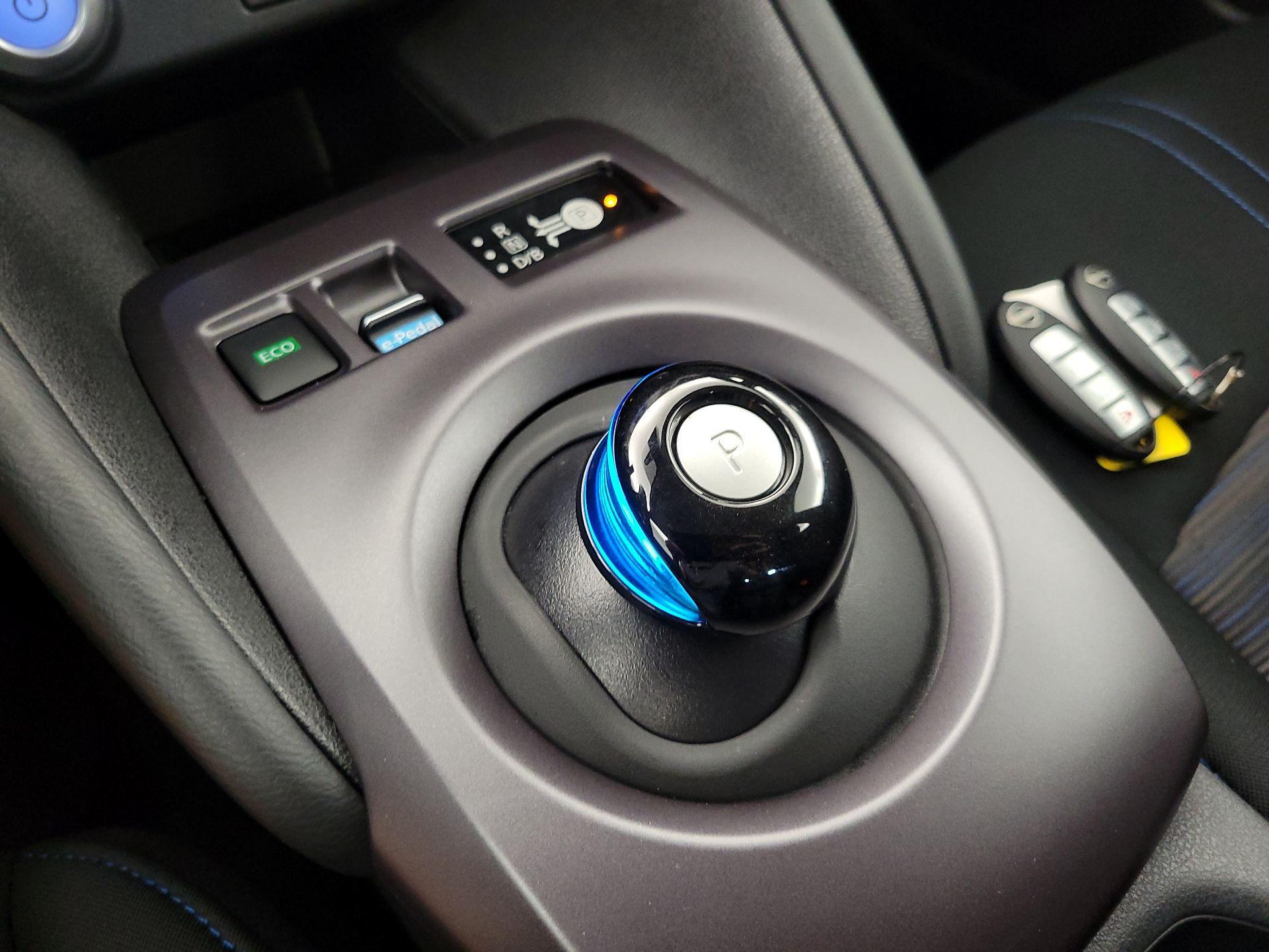 Thumbnail: 2024 Nissan Leaf - 17