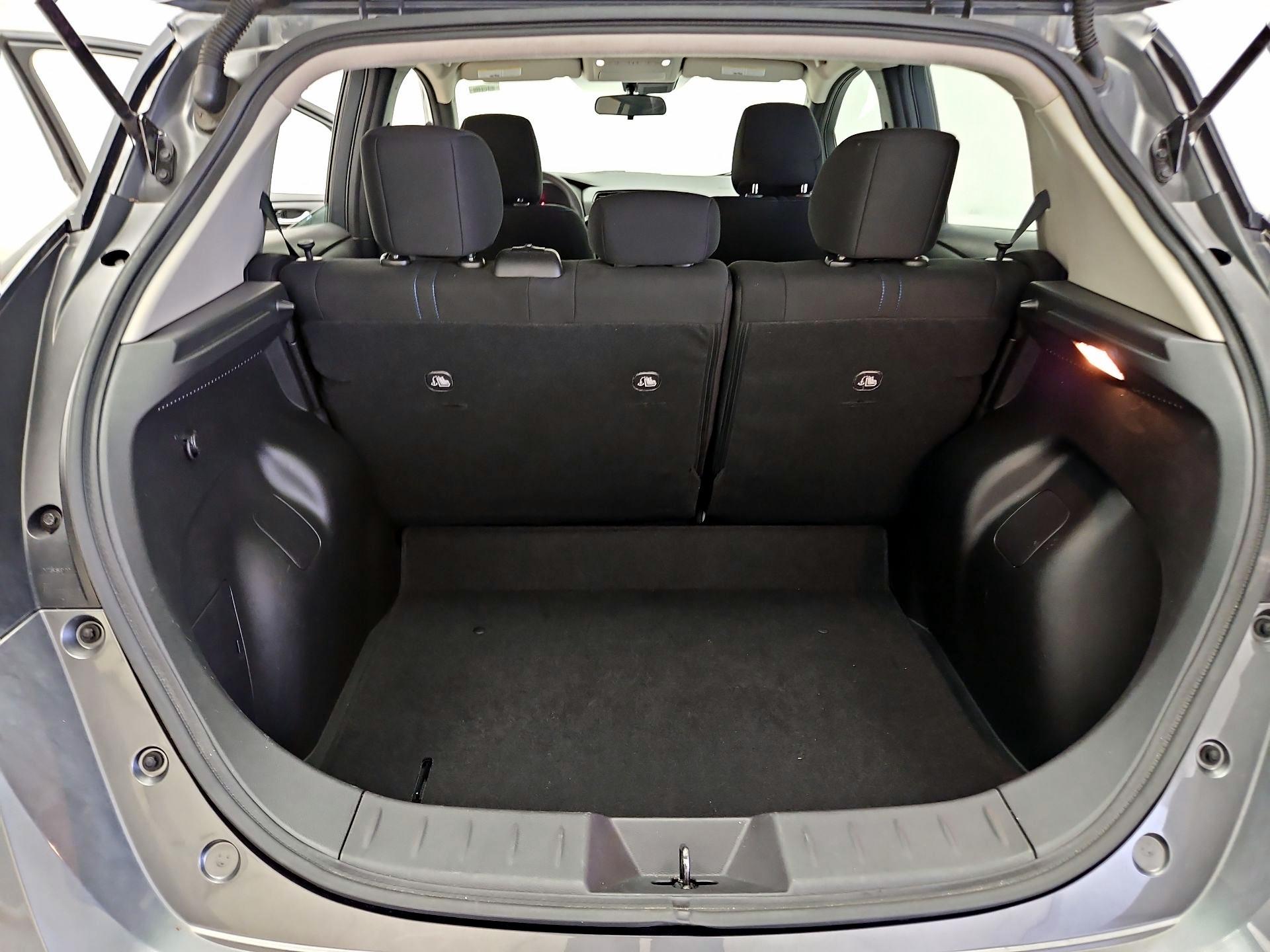 Thumbnail: 2024 Nissan Leaf - 18