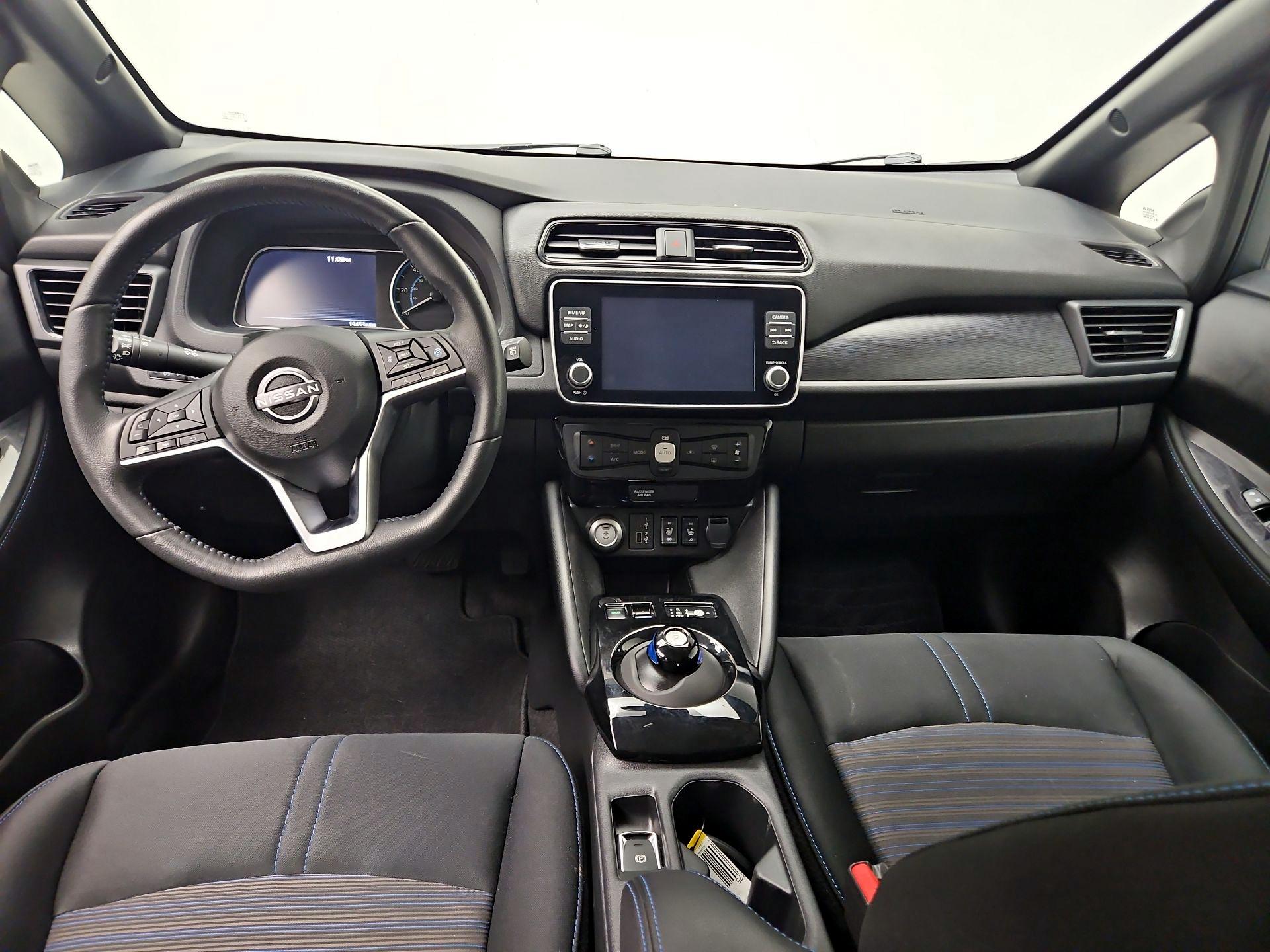 Thumbnail: 2025 Nissan Leaf - 9