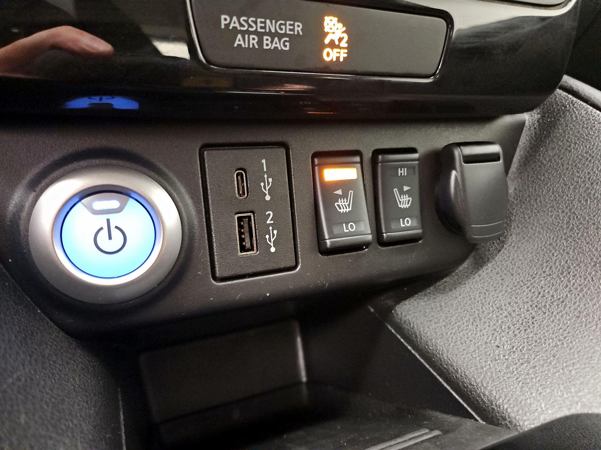 Thumbnail: 2025 Nissan Leaf - 19