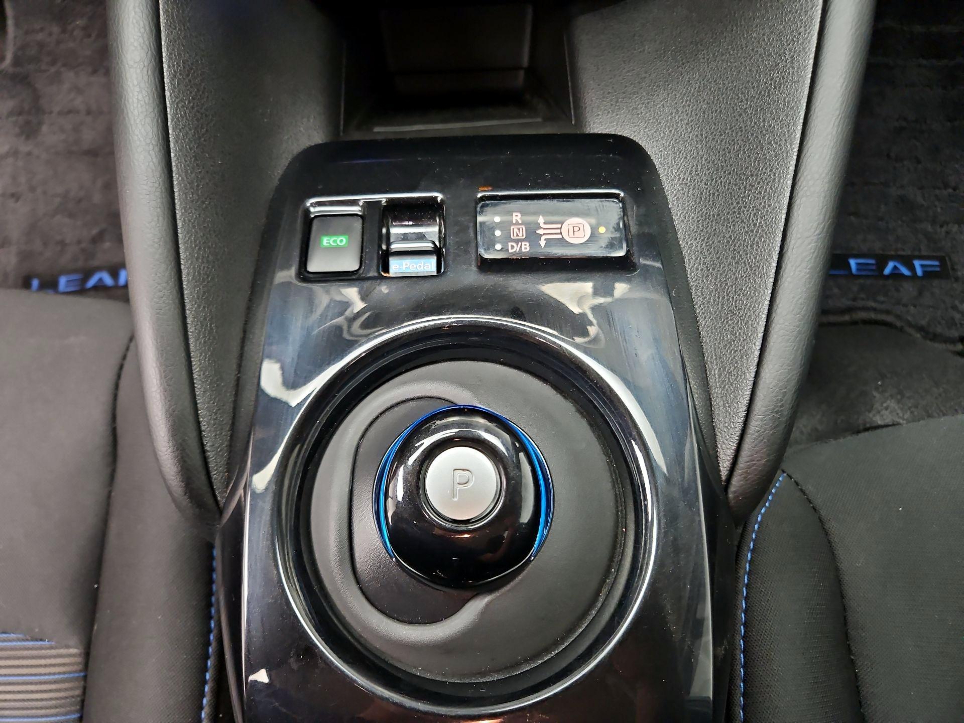 Thumbnail: 2024 Nissan Leaf - 18