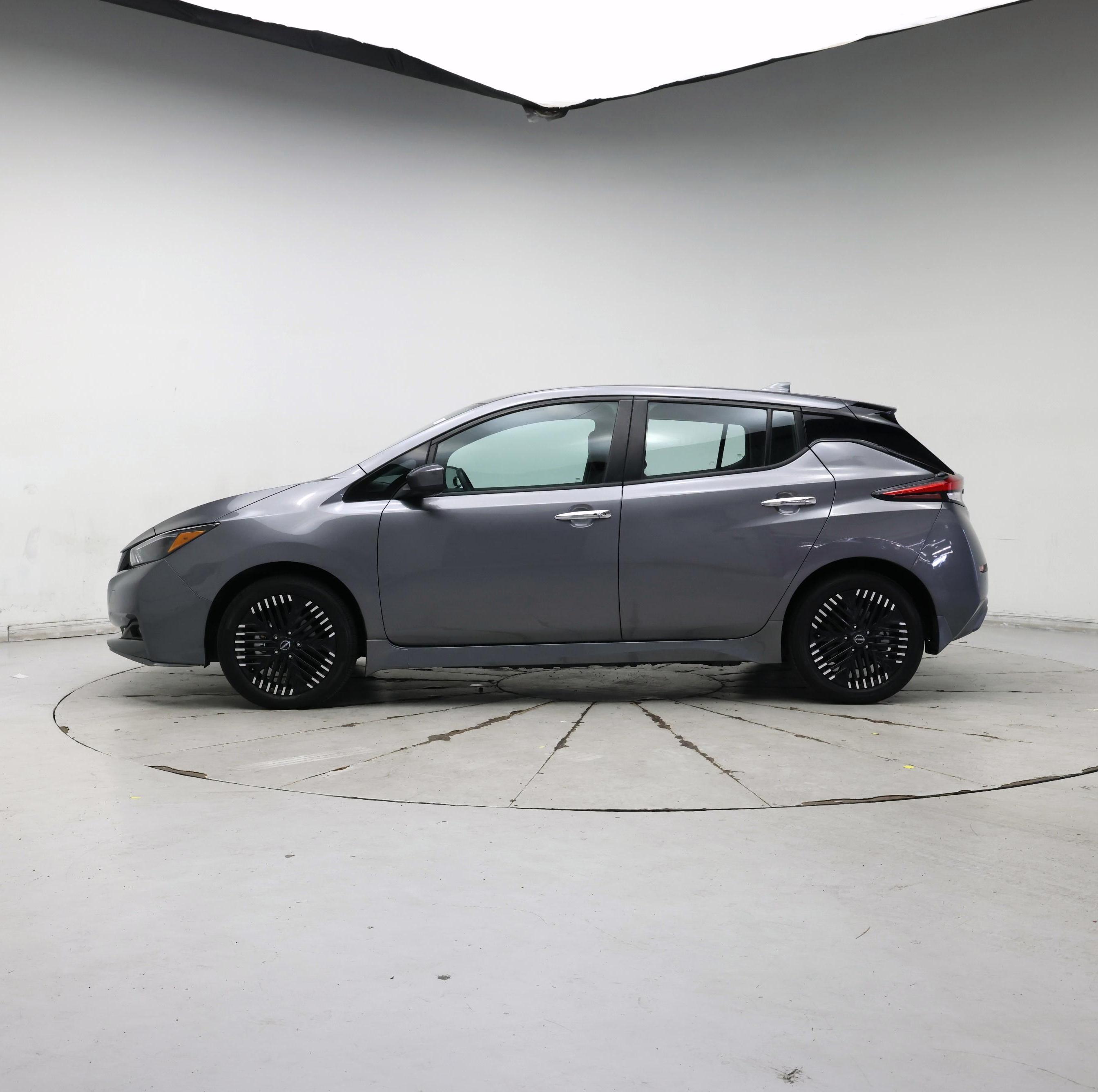 Thumbnail: 2024 Nissan Leaf - 3