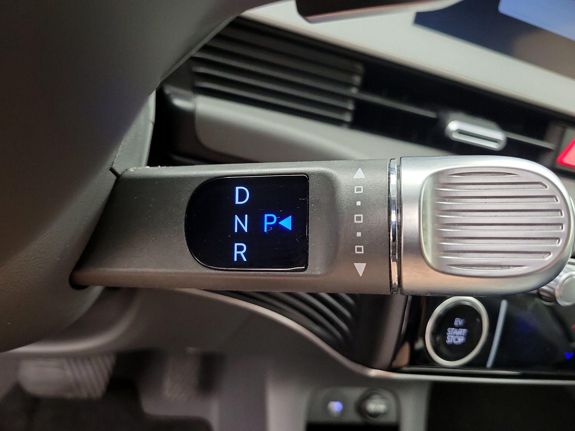 Thumbnail: 2024 Hyundai Ioniq 5 - 17