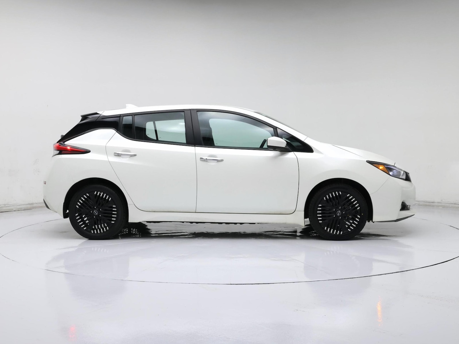 2024 Nissan LEAF SV PLUS - Photo 8