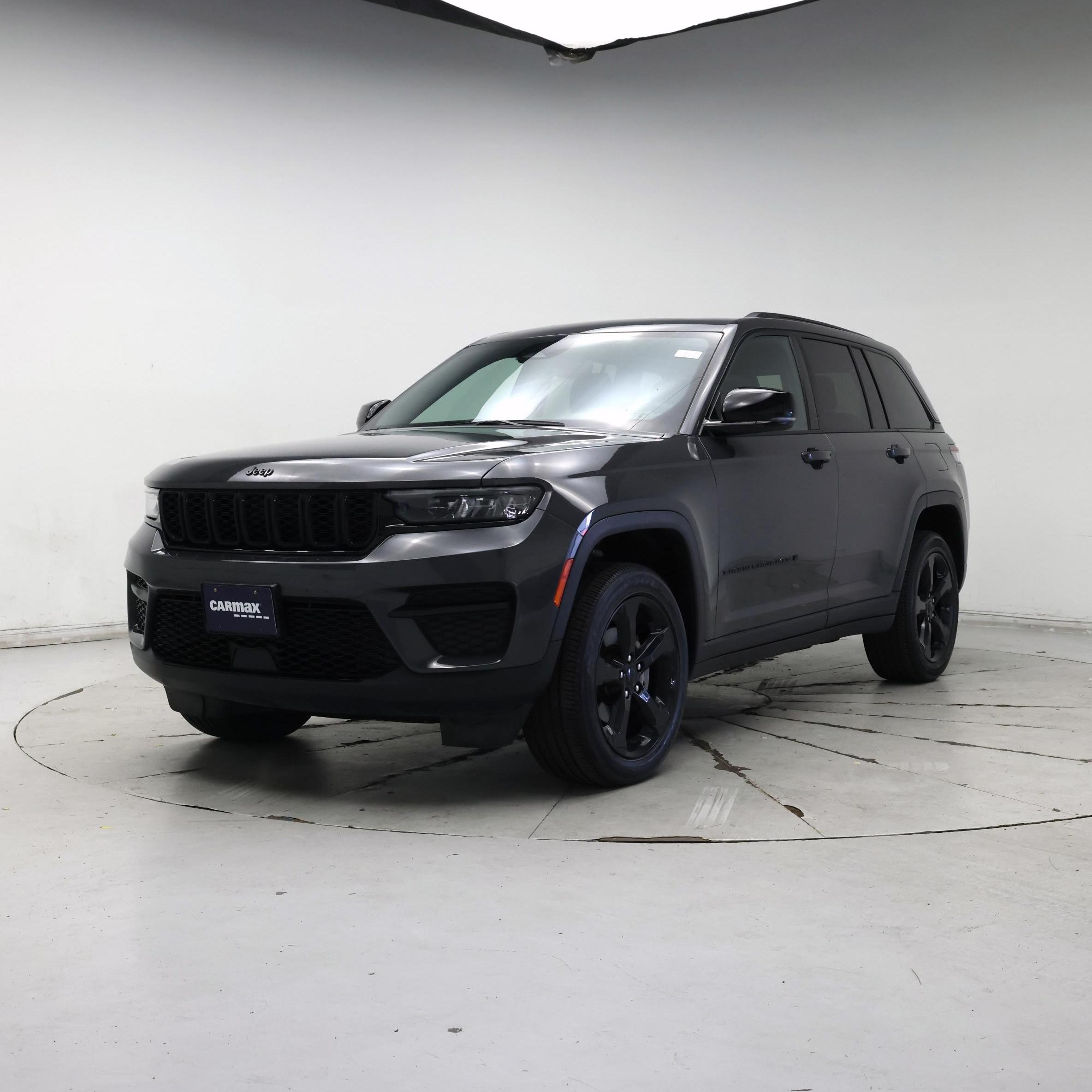 Thumbnail: 2023 Jeep Grand Cherokee - 4