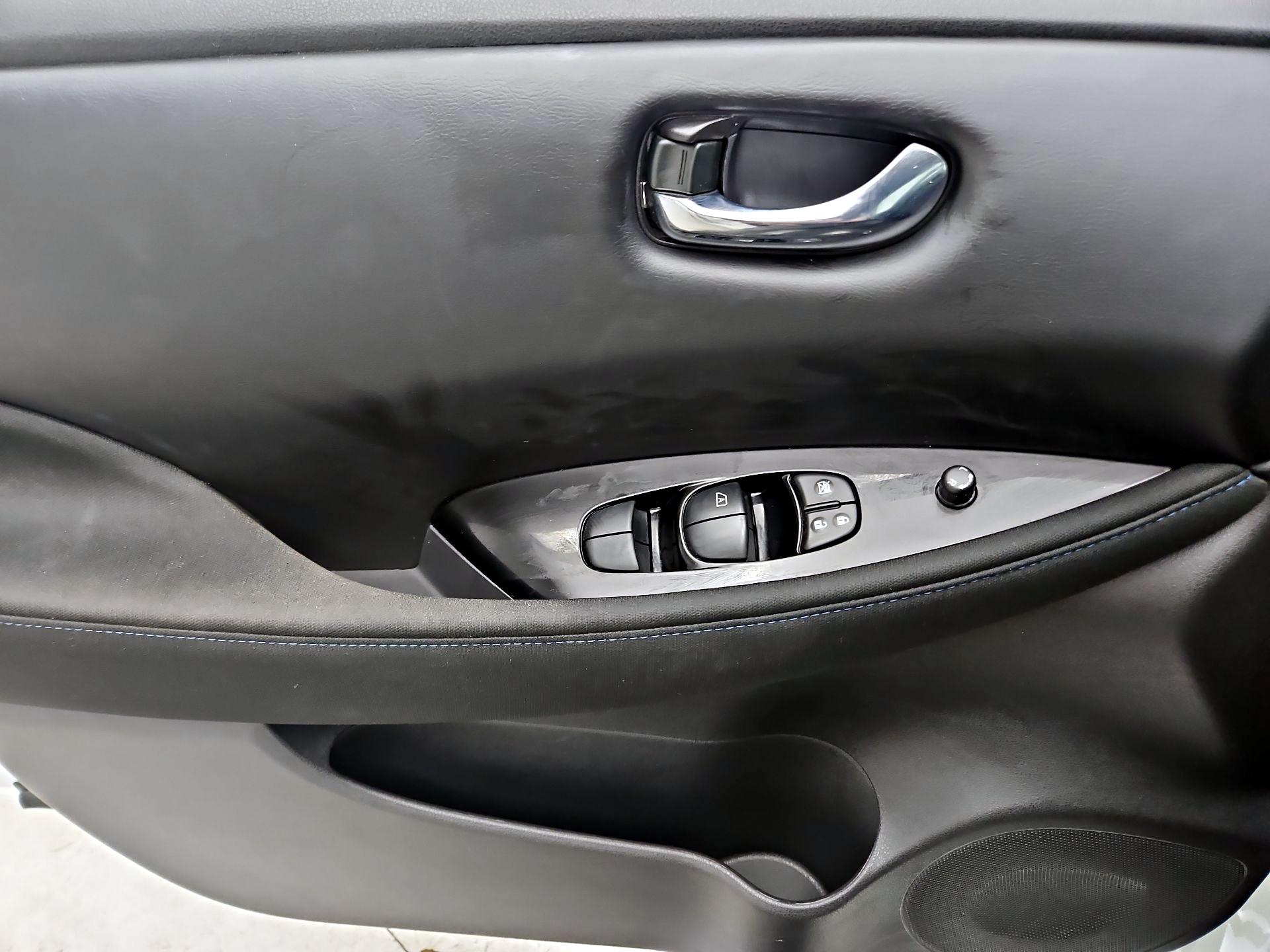 Thumbnail: 2024 Nissan Leaf - 12